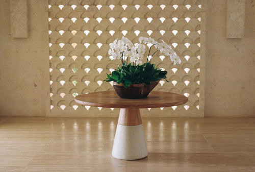 https://a.1stdibscdn.com/bahia-dining-table-in-solid-oak-top-with-white-concrete-pedestal-base-for-sale-picture-2/f_108882/f_491932521773326540380/000054_master.jpg