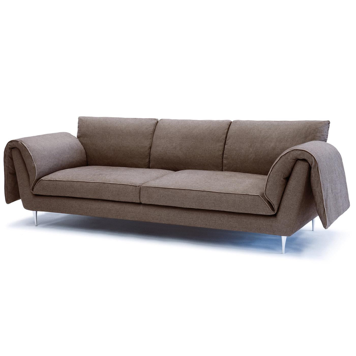 https://a.1stdibscdn.com/casquet-sofa-by-ddpstudio-for-sale-picture-2/f_17062/f_152669211639066560789/_0005_1_d3co_casquet_sofa_main_master.jpg