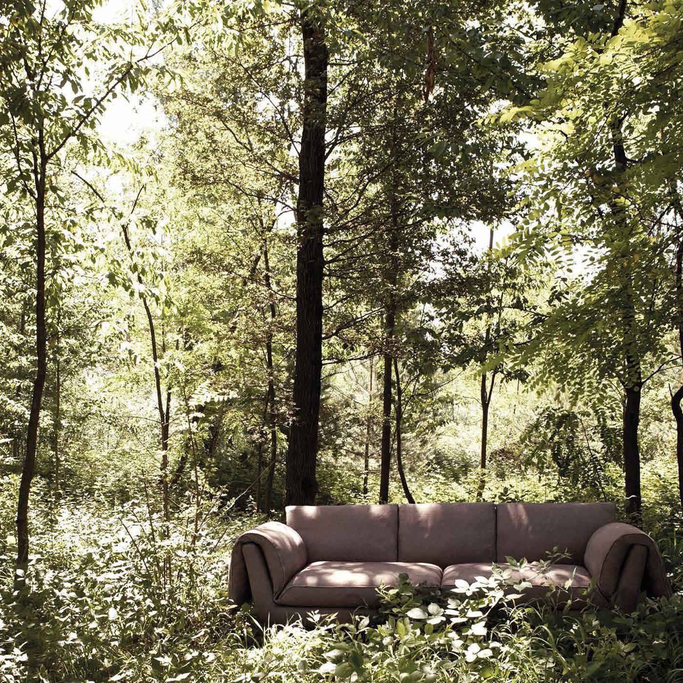 https://a.1stdibscdn.com/casquet-sofa-by-ddpstudio-for-sale-picture-5/f_17062/f_152669211639066561231/_0010_7_d3co_casquet_sofa_extra_c_master.jpg