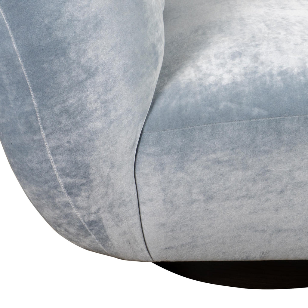 https://a.1stdibscdn.com/avant-garde-sofa-with-jumbo-channel-back-in-light-blue-crushed-velvet-for-sale-picture-11/f_21233/f_461511021754409068076/_0014_14_master.jpg