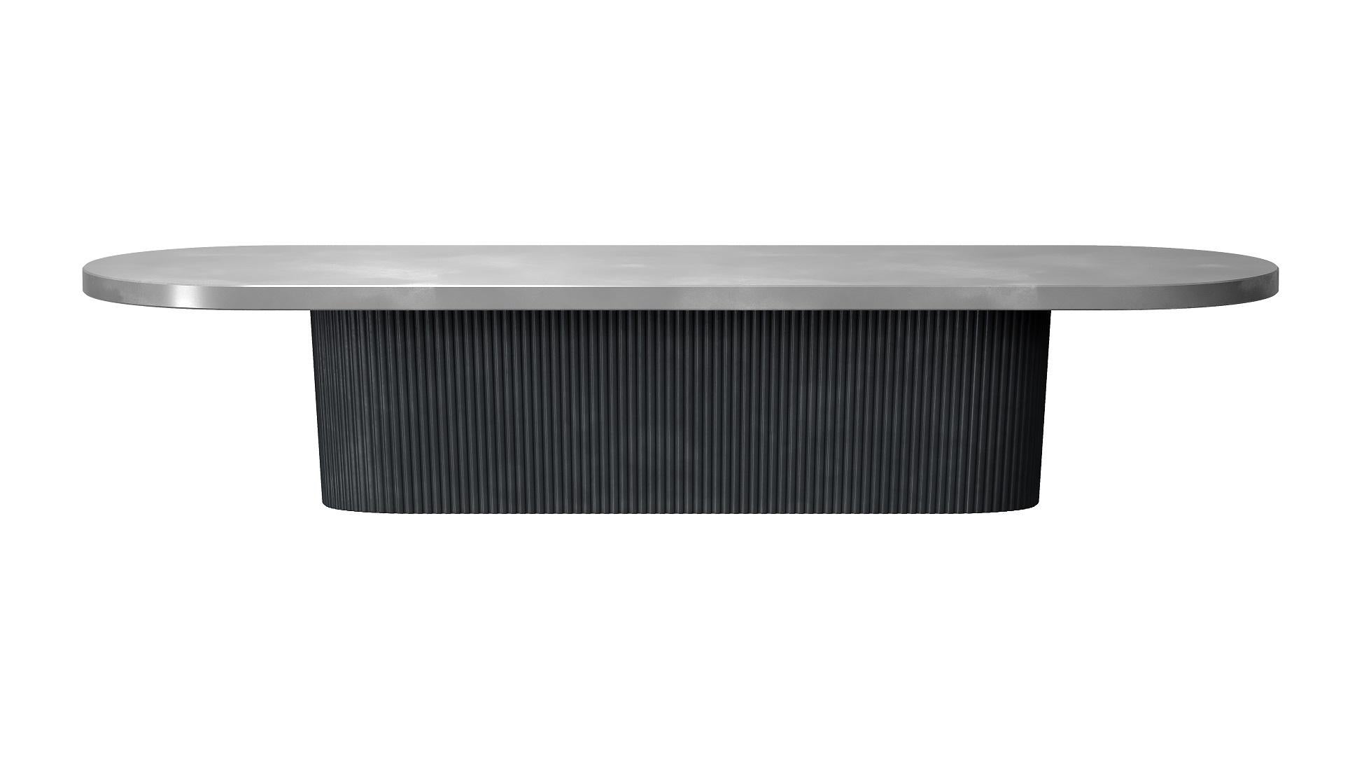 https://a.1stdibscdn.com/brutal-monolith-outdoor-concrete-dining-table-in-black-grey-finish-for-sale-picture-2/f_27693/f_376472521703019670933/001_01_JPEG_1__master.jpg