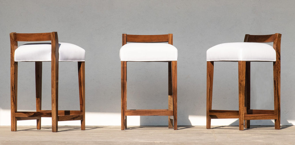 https://a.1stdibscdn.com/set-of-8-exotic-argentine-rosewood-counter-stools-from-costantini-umberto-for-sale-picture-3/f_25173/f_362625121695304294458/001_Umberto_Counter_Stool_from_Costantini_master.jpg
