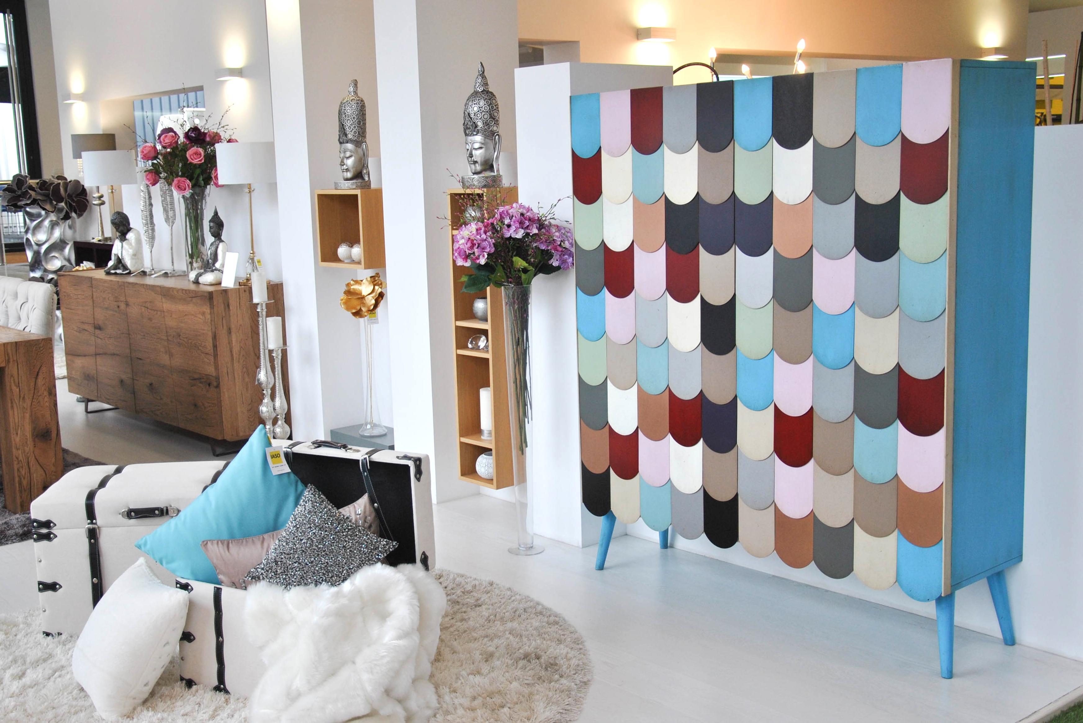 https://a.1stdibscdn.com/pez-cabinet-by-lola-glamour-for-sale-picture-2/f_12192/f_461425421754346081572/0053_ambiente_2__master.jpg