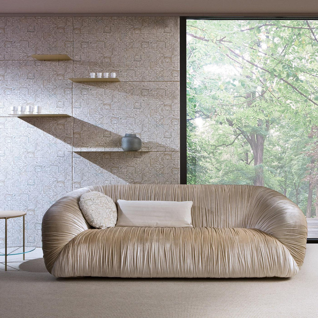 https://a.1stdibscdn.com/drape-sofa-for-sale-picture-5/f_17062/f_183432021637229435426/_0062_laurameroni_ambients_02_master.jpg