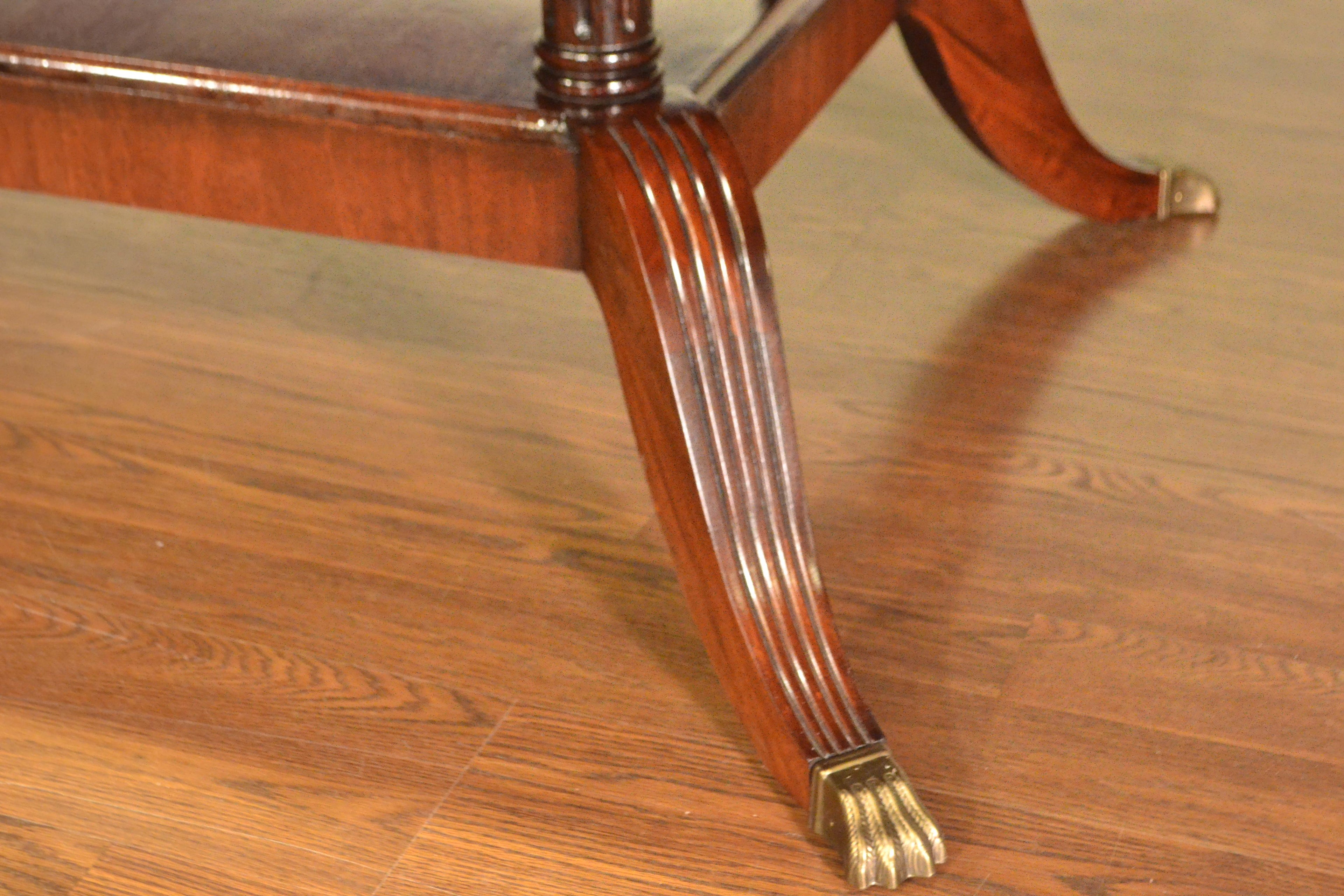 https://a.1stdibscdn.com/oval-mahogany-regency-style-dining-table-by-leighton-hall-for-sale-picture-11/f_44162/f_135373021549134107613/006_master.JPG