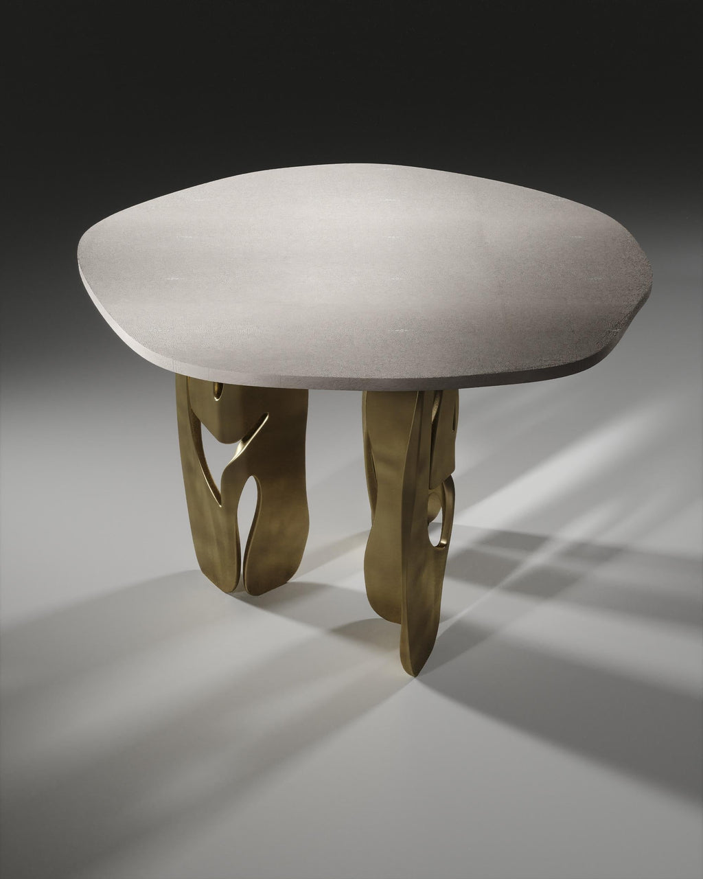 https://a.1stdibscdn.com/shagreen-breakfast-table-with-sculptural-brass-legs-by-r-y-augousti-for-sale-picture-10/f_45491/f_468498521759134736508/00_Interactive_LightMix_18_TABLE_3_AE0018_master.jpg