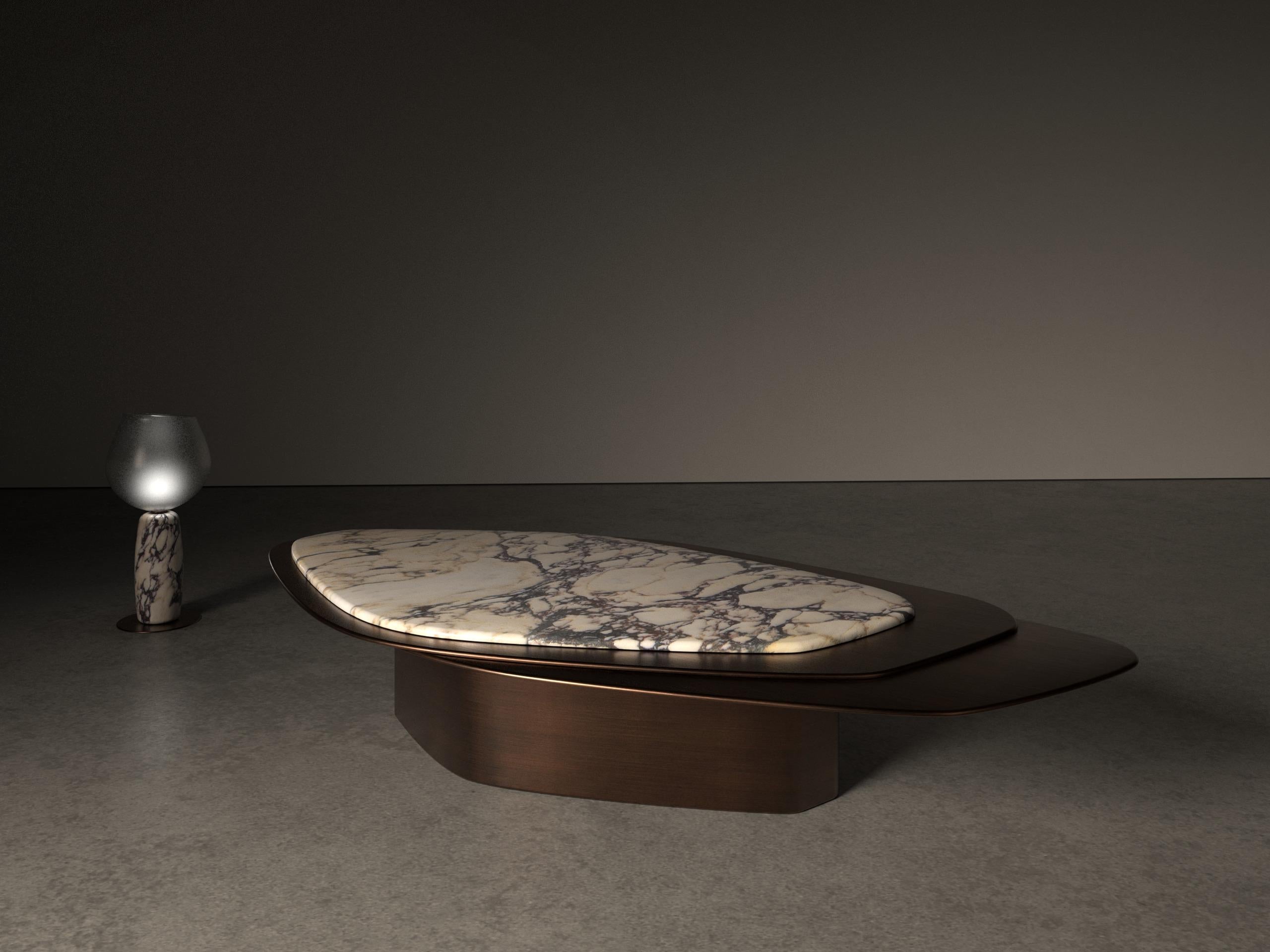 https://a.1stdibscdn.com/explore-iii-calacatta-and-bronze-limited-edition-coffee-table-by-grzegorz-majka-for-sale-picture-17/f_12192/f_448859621746460716083/00b_GM_Studio_Explore_III_master.jpg