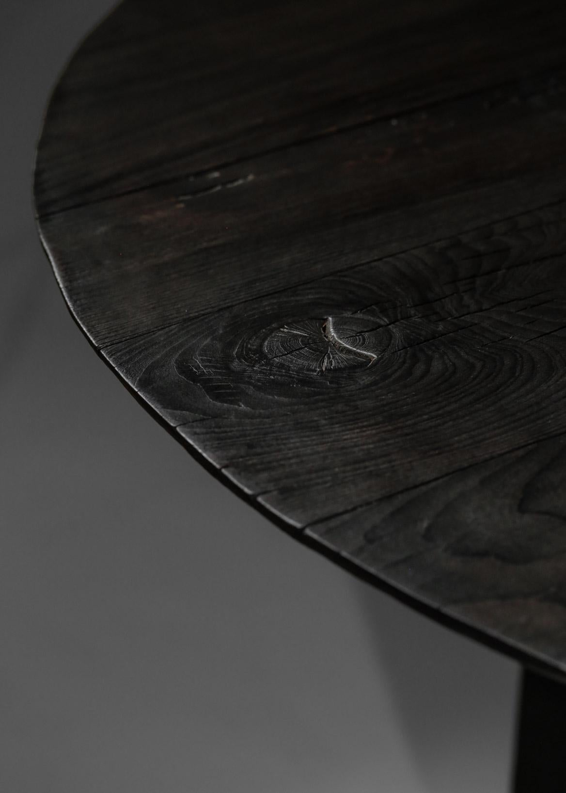 https://a.1stdibscdn.com/artisanal-round-table-by-vincent-vincent-model-80-20-in-burnt-wood-for-sale-picture-15/f_30663/f_180157521582128627019/01138_master.jpg