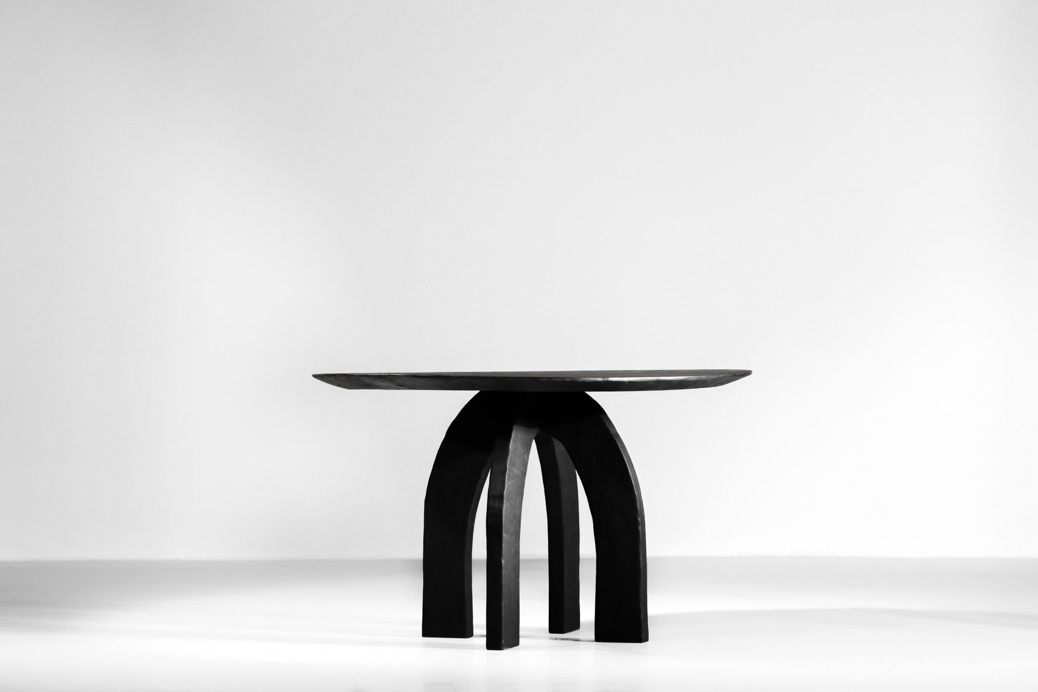 https://a.1stdibscdn.com/artisanal-round-table-by-vincent-vincent-model-80-20-in-burnt-wood-for-sale-picture-12/f_30663/f_180157521582128625855/0113_master.jpg