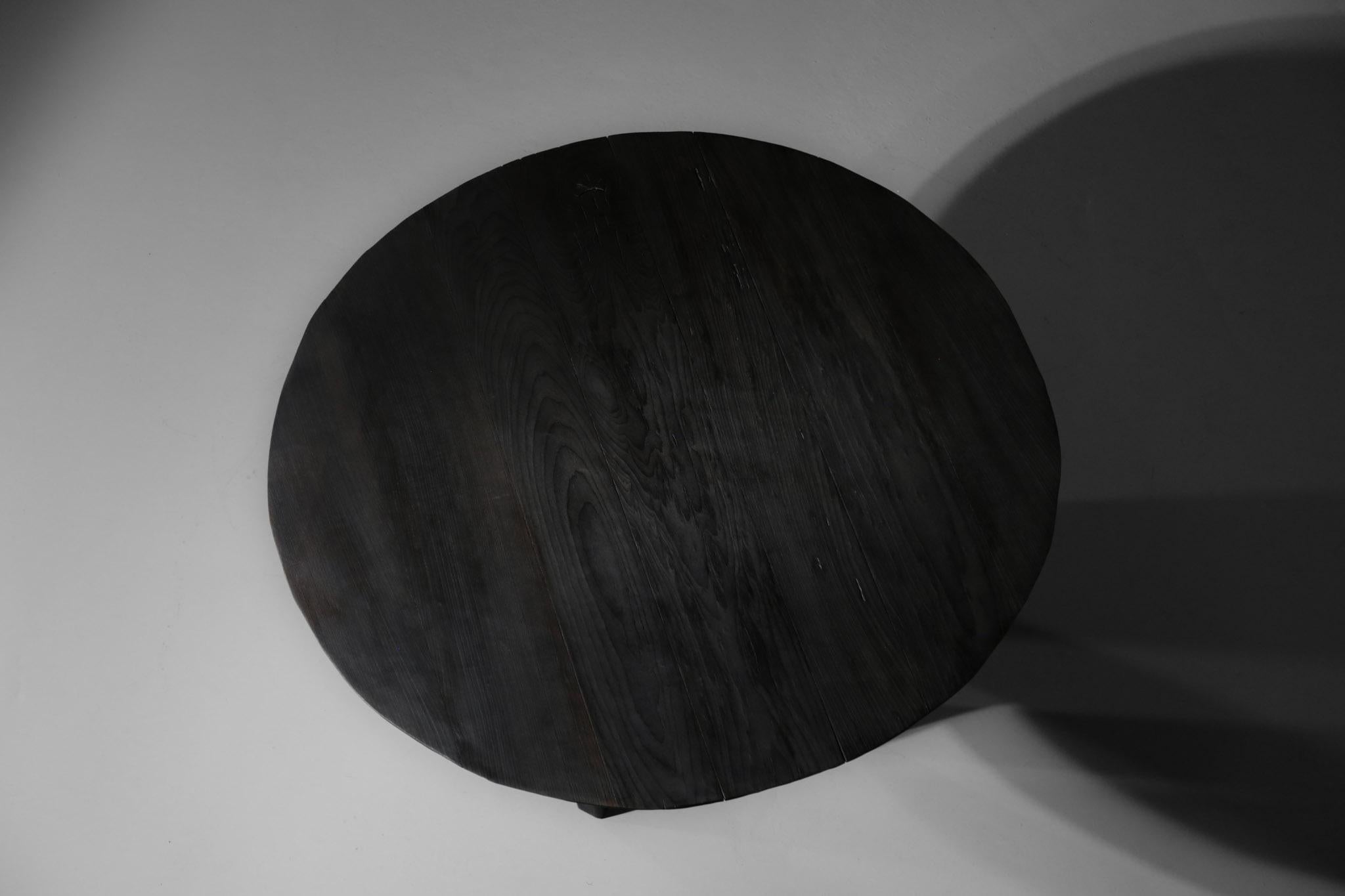 https://a.1stdibscdn.com/artisanal-round-table-by-vincent-vincent-model-80-20-in-burnt-wood-for-sale-picture-9/f_30663/f_180157521582128625019/01141_master.jpg