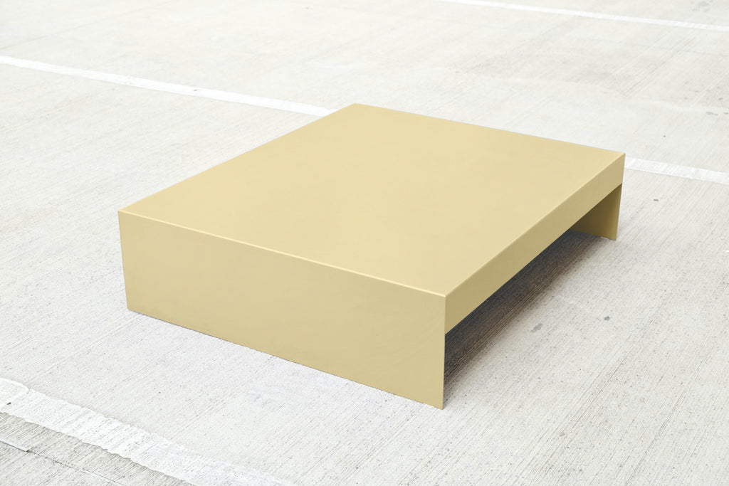 https://a.1stdibscdn.com/large-paper-white-single-form-coffee-table-in-aluminium-customisable-for-sale-picture-18/f_28943/f_467898921758704802621/01_2_master.jpg