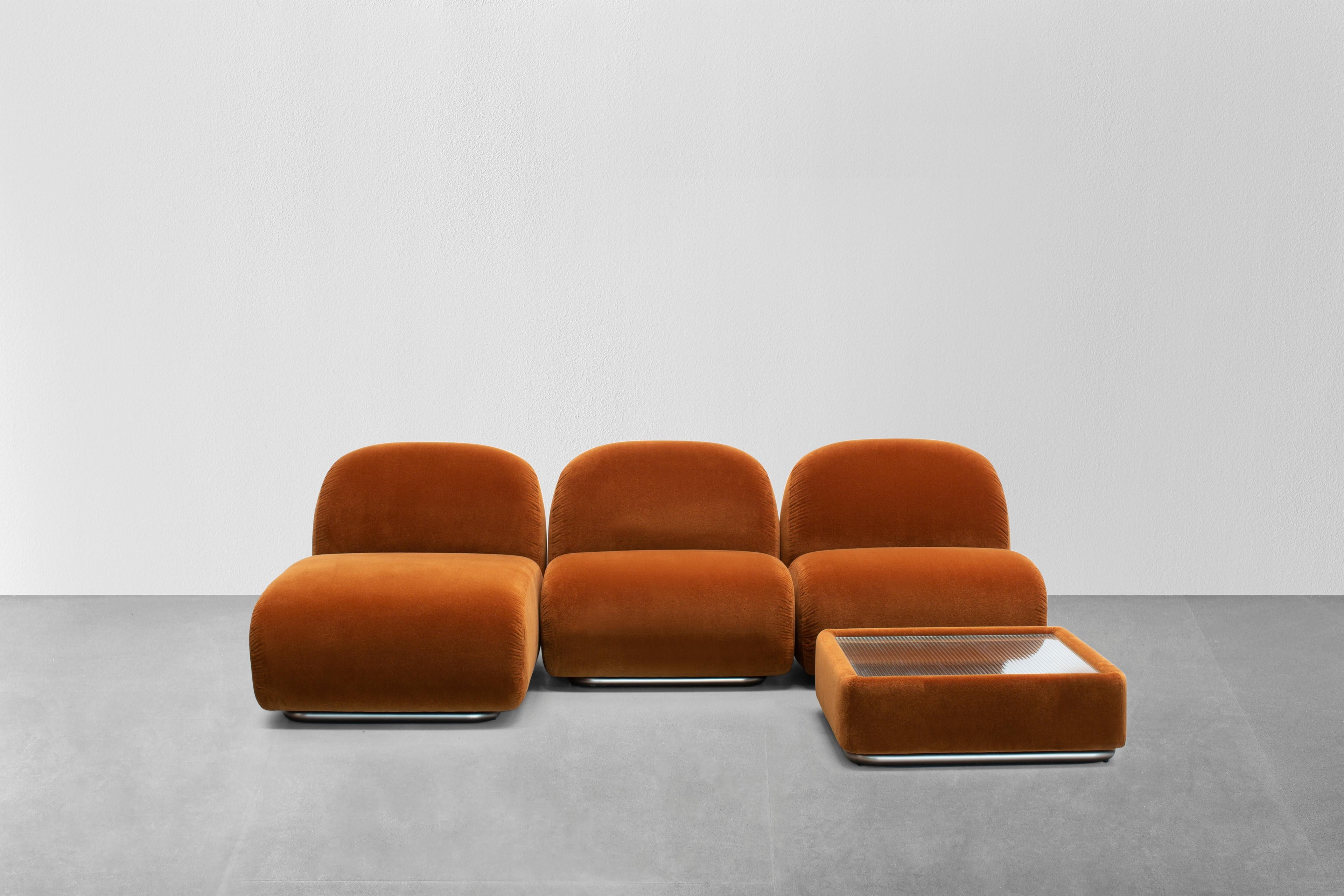 https://a.1stdibscdn.com/tacchini-victoria-modular-system-designed-by-david-nicolas-for-sale-picture-2/f_44652/f_254082221632261008260/01_TACCHINI_VICTORIA_DAVID_NICOLAS_SilviaRivoltella_master.jpg