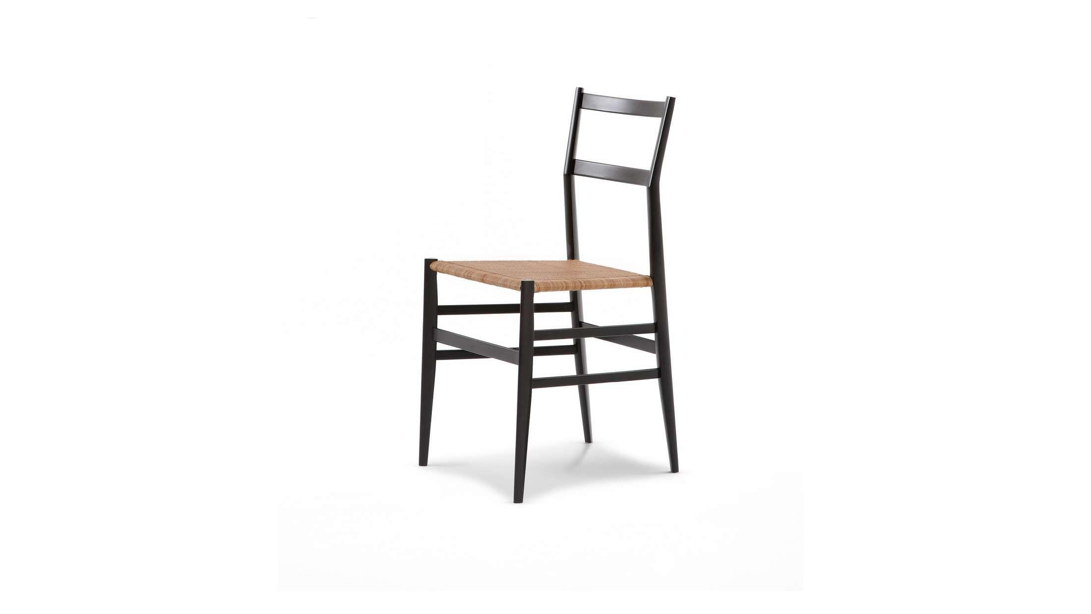 https://a.1stdibscdn.com/set-of-10-gio-ponti-699-superleggera-by-cassina-in-black-for-sale-picture-4/f_15912/f_294024521656745241326/01_dettagli_699_superleggera_chair_1_master.jpg