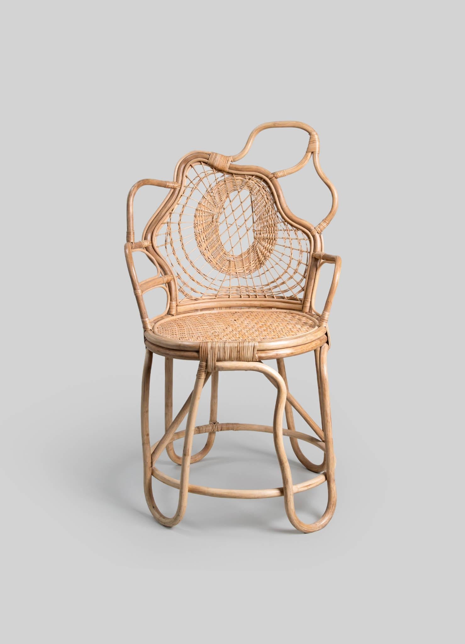 https://a.1stdibscdn.com/chakra-chair-small-viya-by-vikram-goyal-for-sale-picture-2/f_89622/f_422055221730974968955/01_master.jpg