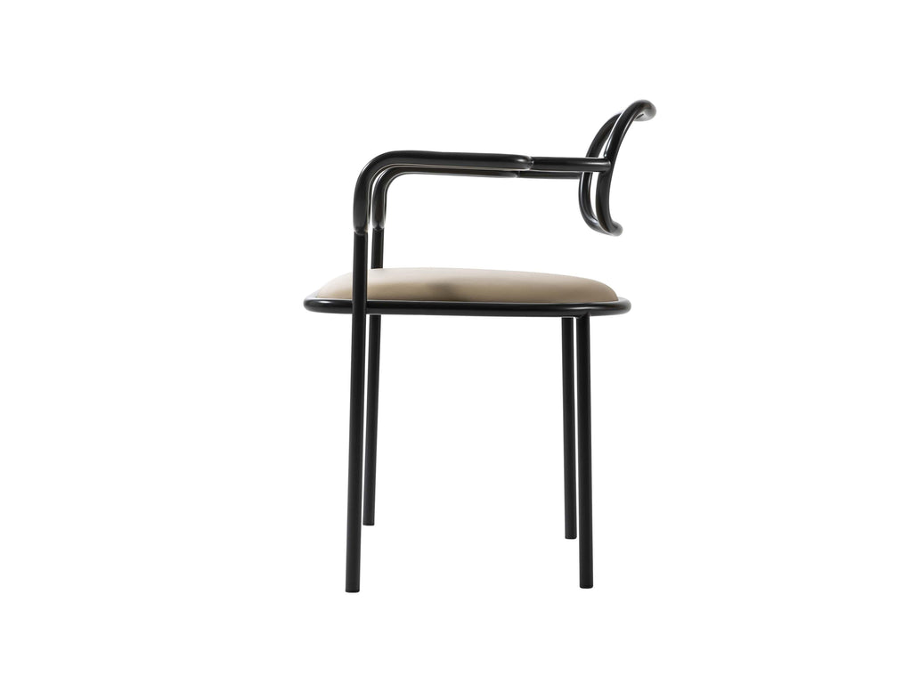 https://a.1stdibscdn.com/01-chair-with-fixed-cover-in-leather-by-shiro-kuramata-for-cappellini-for-sale-picture-3/f_16392/f_491504921773090033384/02_01_chair_master.jpg