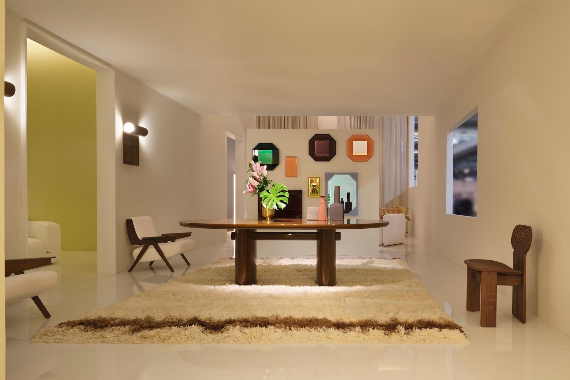 https://a.1stdibscdn.com/new-and-made-to-order-customizable-tacchini-africa-chair-by-afra-tobia-scarpa-for-sale-picture-5/f_44652/f_452340421748537577599/02_PS_TACCHINI_STAND_De_Pasquale_Maffini_master.jpg