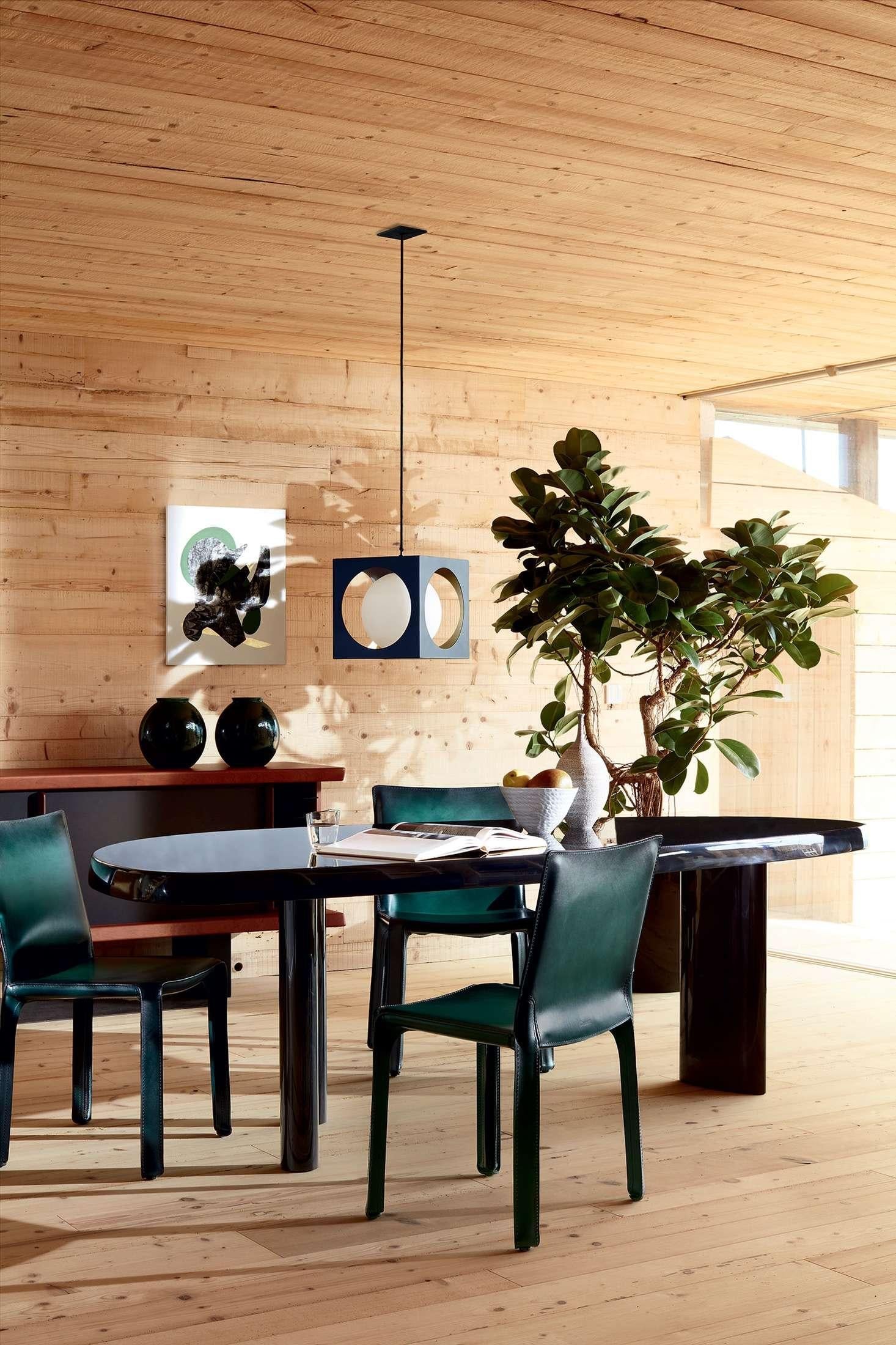 https://a.1stdibscdn.com/huge-charlotte-perriand-table-en-forme-libre-for-cassina-italy-2022-for-sale-picture-2/f_15912/f_299158321660044587540/02_ambienti_525_table_en_forme_libre_tavoli_master.jpg