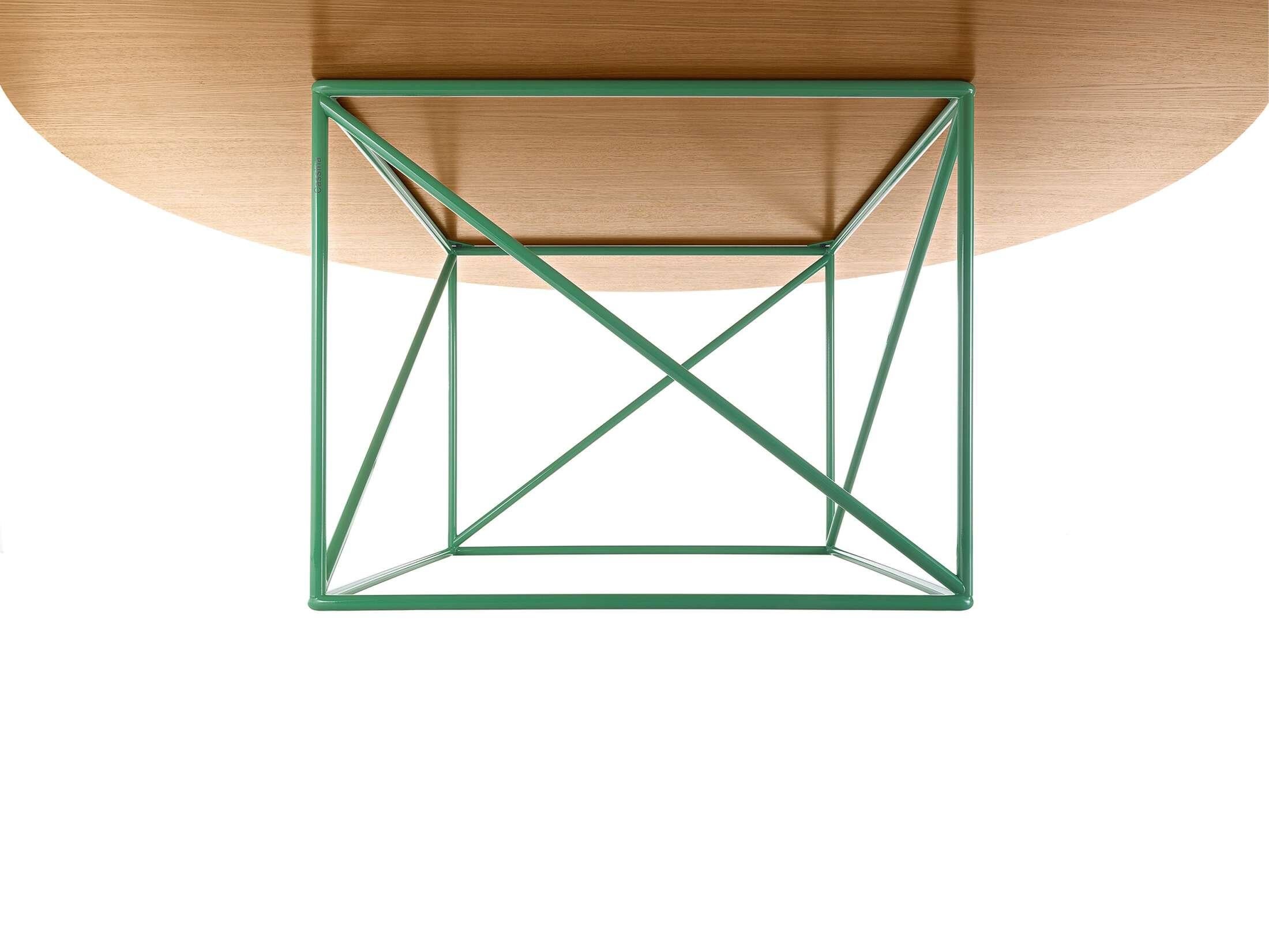https://a.1stdibscdn.com/huge-le-corbusier-lc15-table-for-cassina-italy-2022-for-sale-picture-4/f_15912/f_298292321659444910391/02_dettagli_015_lc15_tables_2_master.jpg