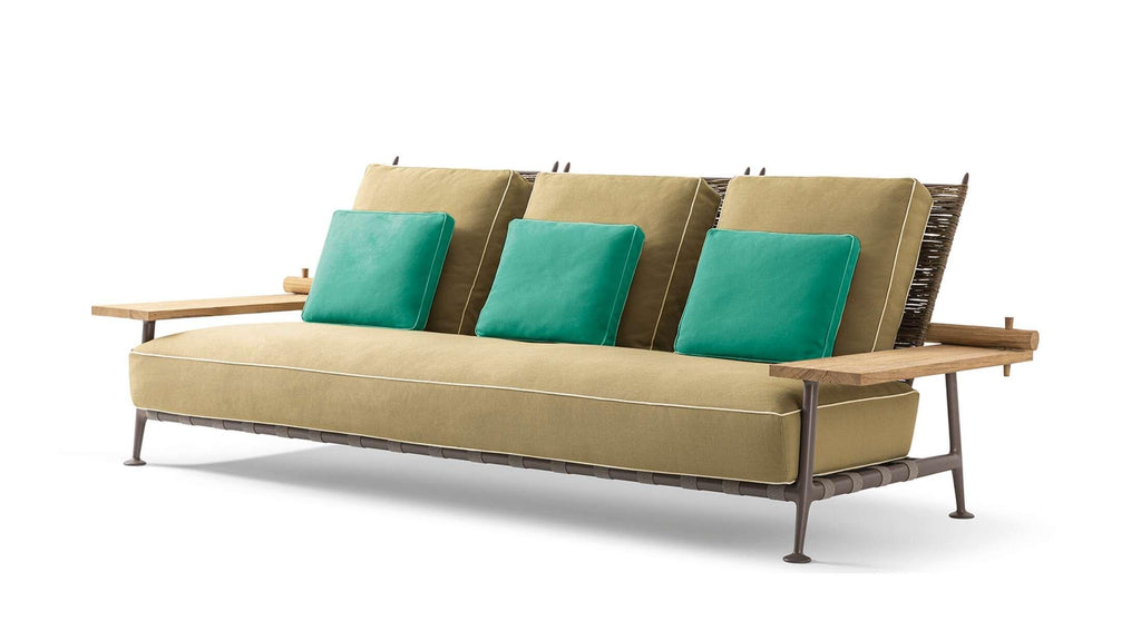 https://a.1stdibscdn.com/philippe-starck-fenc-e-nature-outdoor-sofa-for-cassina-italy-2022-for-sale-picture-8/f_15912/f_297822321659104728740/02_dettagli_239_fence_e_nature_sofa_2_master.jpg