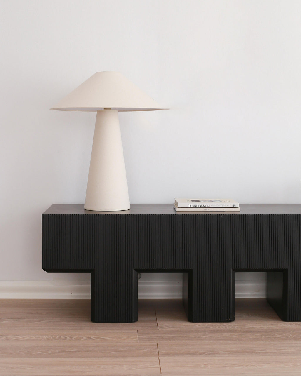 https://a.1stdibscdn.com/lego-bench-with-a-storage-slot-black-for-sale-picture-2/f_68572/f_304080421744879024412/02_master.jpg