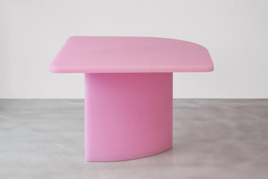 https://a.1stdibscdn.com/soap-matte-resin-table-by-sabine-marcelis-for-sale-picture-3/f_18693/f_170743411575313513623/03152019_SabineMarcelis_001_master.jpg