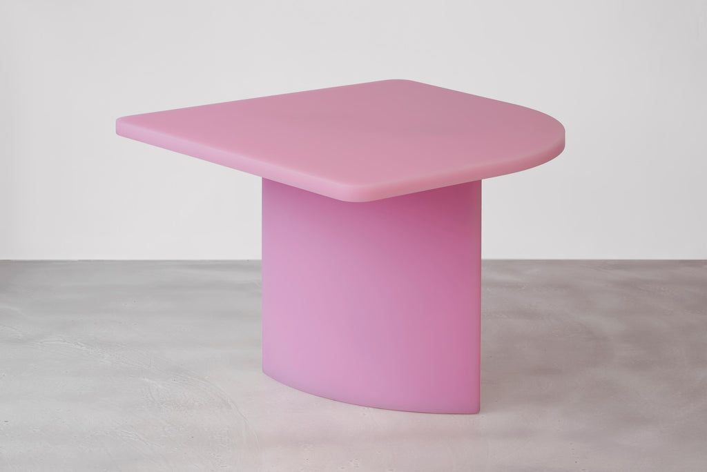 https://a.1stdibscdn.com/soap-matte-resin-table-by-sabine-marcelis-for-sale-picture-2/f_18693/f_170743411575313471905/03152019_SabineMarcelis_002_master.jpg