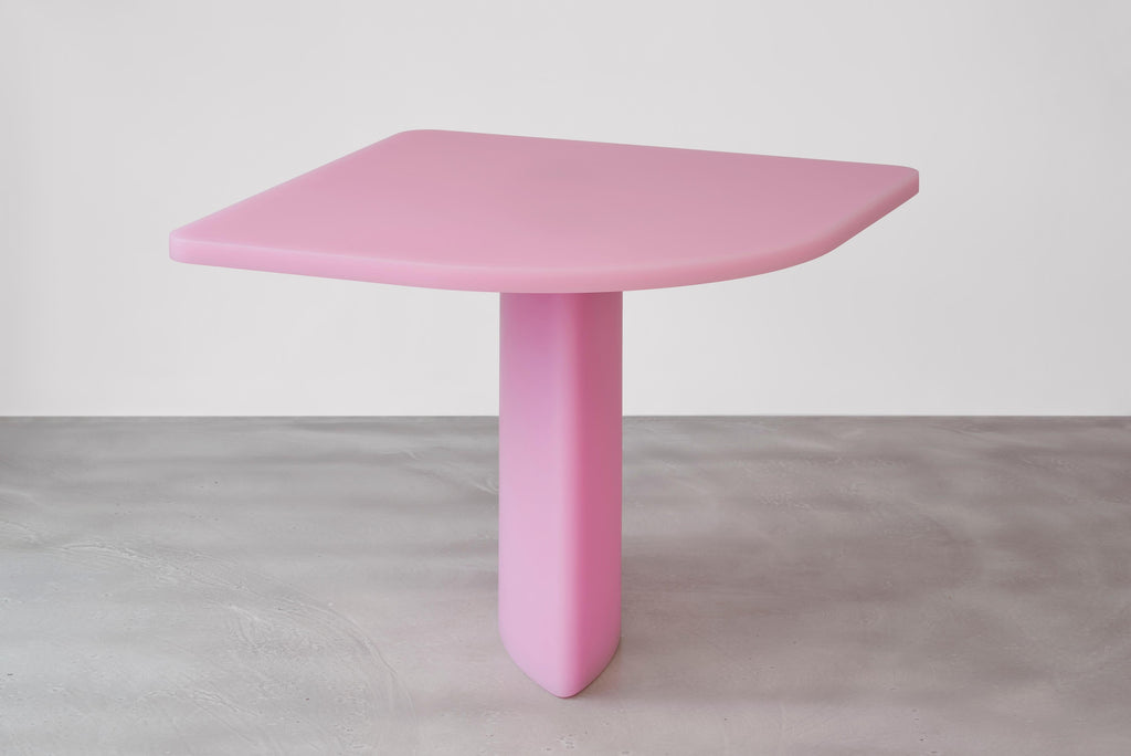 https://a.1stdibscdn.com/soap-matte-resin-table-by-sabine-marcelis-for-sale-picture-5/f_18693/f_170743411575313540194/03152019_SabineMarcelis_004_master.jpg