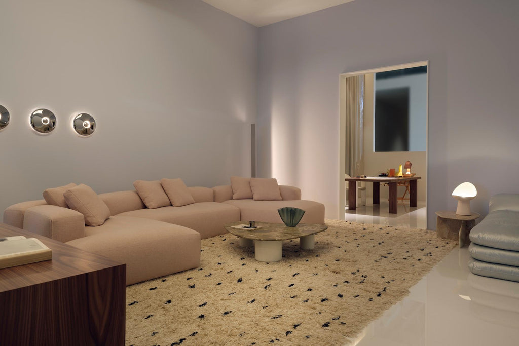 https://a.1stdibscdn.com/customizable-tacchini-le-mura-xl-modular-sofa-by-mario-bellini-for-sale-picture-5/f_44652/f_452327721748533473639/03_PS_TACCHINI_STAND_De_Pasquale_Maffini_master.jpg