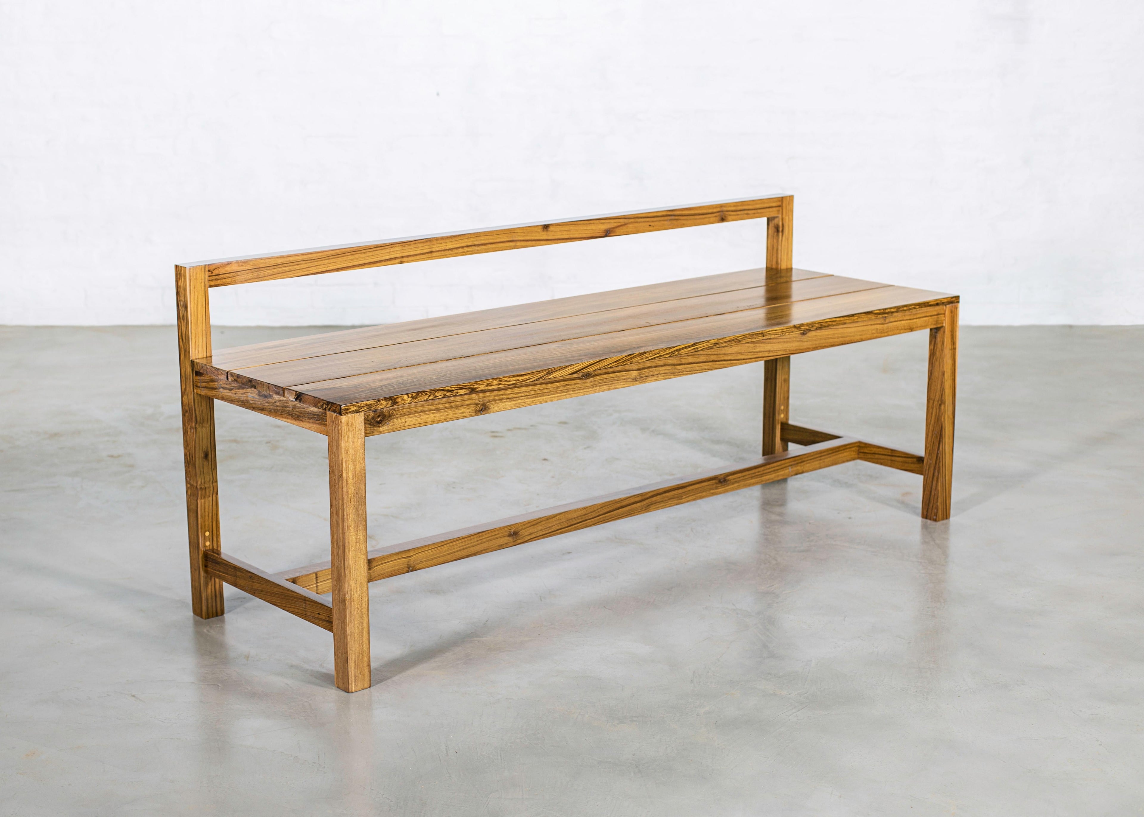 https://a.1stdibscdn.com/modern-solid-argentine-rosewood-outdoor-bench-from-costantini-serrano-for-sale-picture-2/f_25173/1618414020492/03_Serrano_Bench_from_Costantini_master.jpg