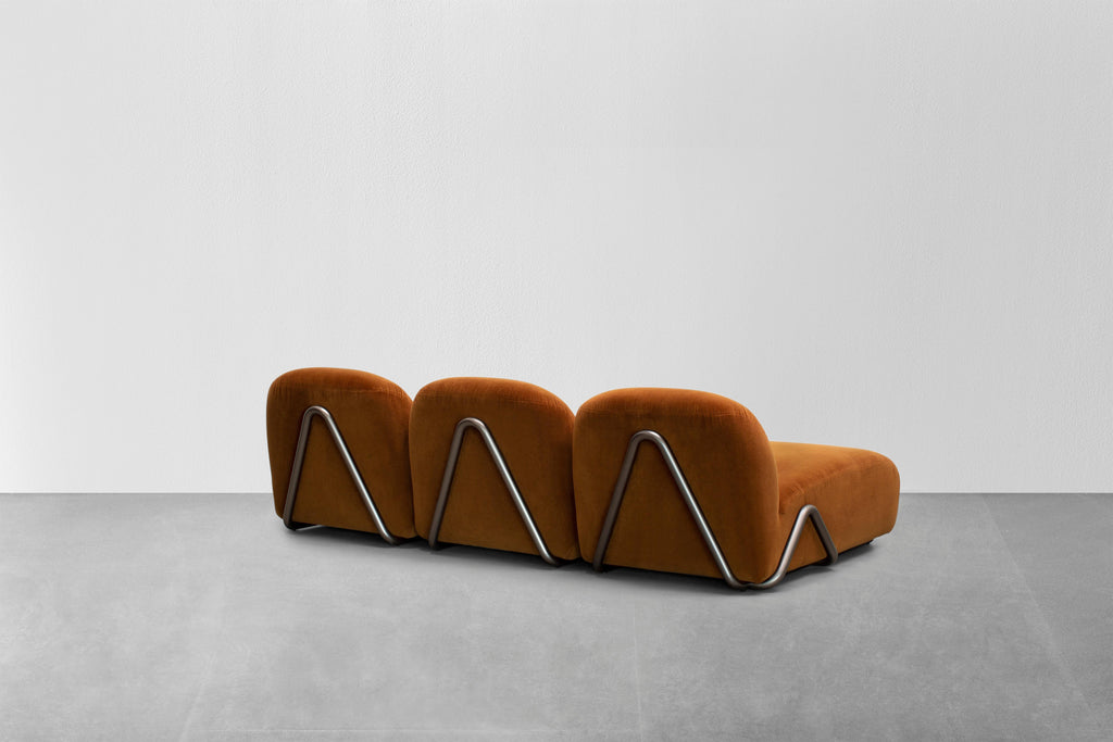 https://a.1stdibscdn.com/tacchini-victoria-modular-system-designed-by-david-nicolas-for-sale-picture-3/f_44652/f_254082221632261009122/03_TACCHINI_VICTORIA_DAVID_NICOLAS_SilviaRivoltella_master.jpg
