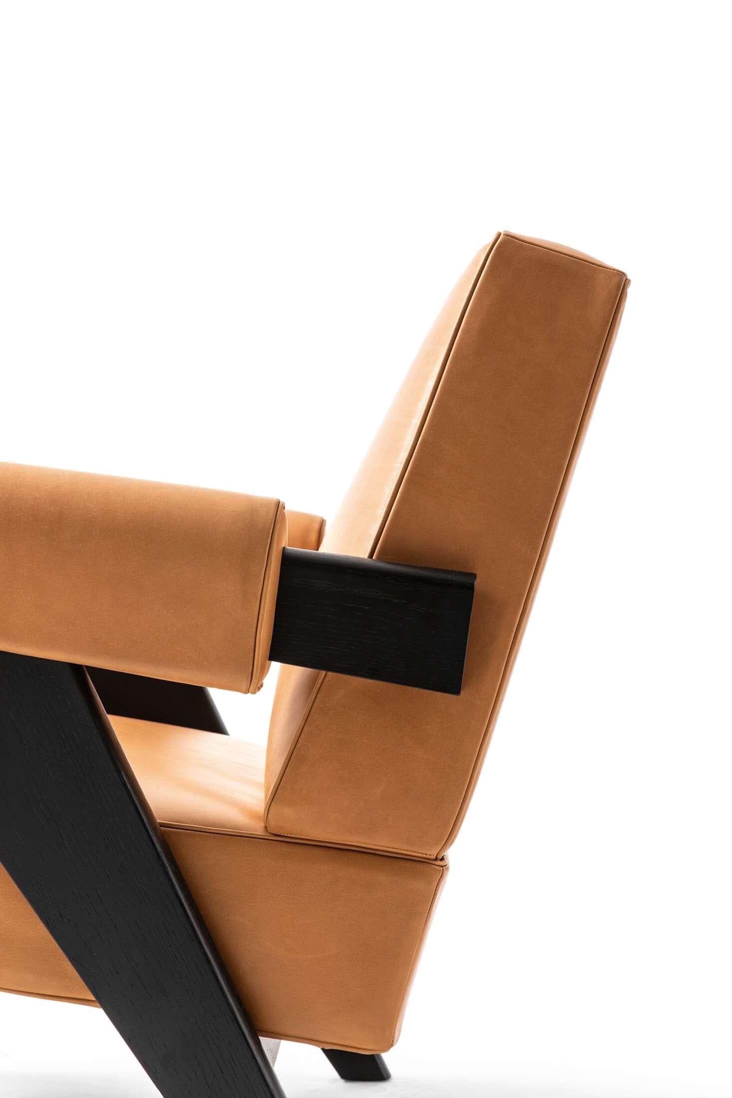 https://a.1stdibscdn.com/pair-of-pierre-jeanneret-053-capitol-complex-armchairs-for-cassina-for-sale-picture-7/f_15912/f_293556821656521454096/03_dettagli_053_capitol_complex_armchair_armchair_3_master.jpg