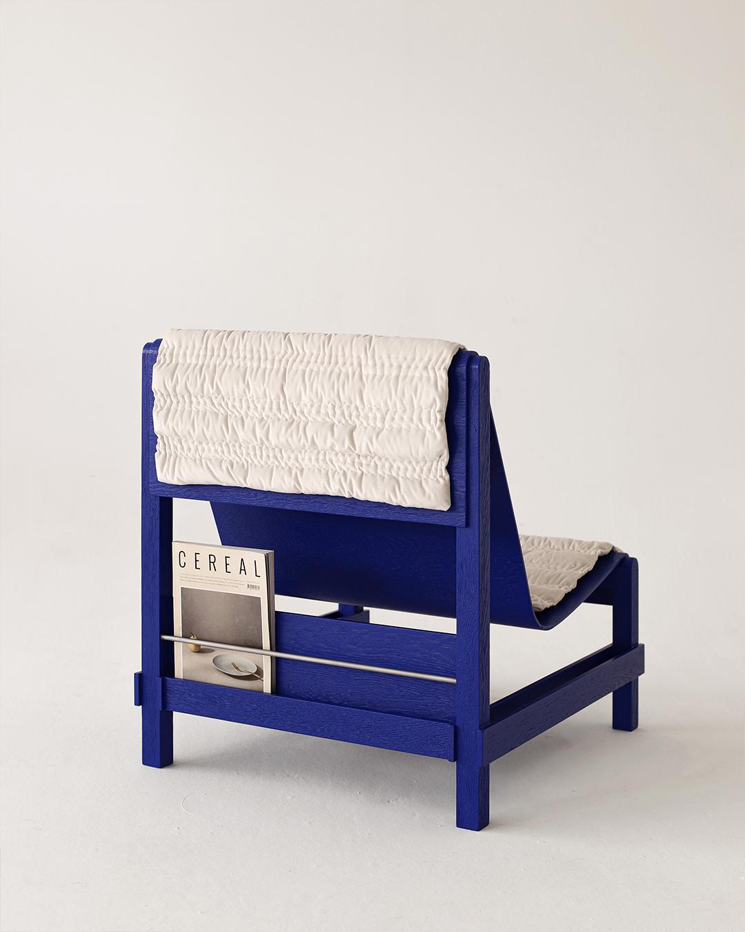 https://a.1stdibscdn.com/ripple-armchair-reflecting-comtemporary-and-modern-with-turkish-quilting-in-blue-for-sale-picture-3/f_68572/f_398312321716384823912/03_master.jpg
