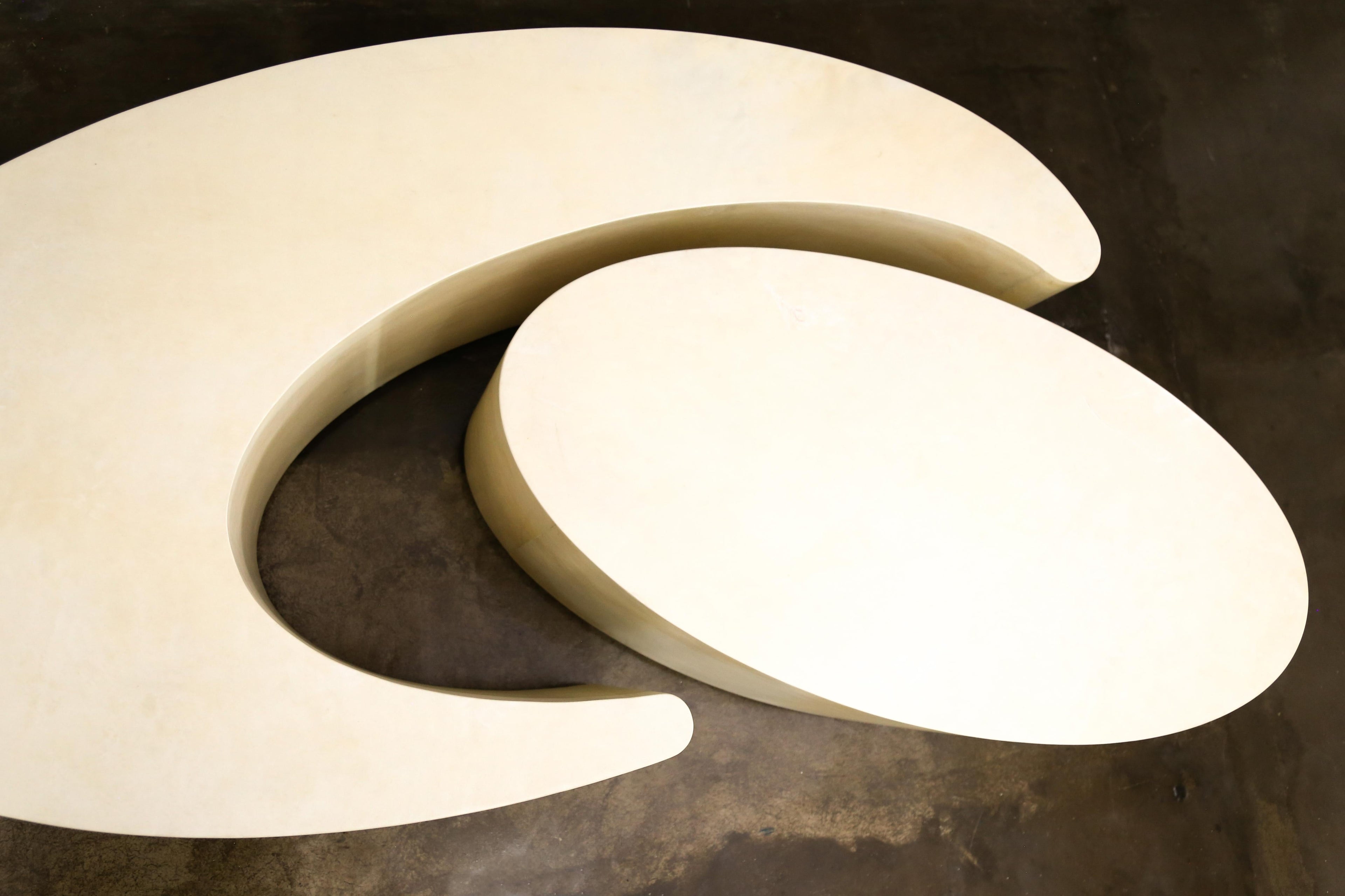 https://a.1stdibscdn.com/goatskin-modern-sculptural-nesting-cocktail-tables-from-costantini-cadenza-for-sale-picture-4/f_25173/f_242753621624471211908/04_Cadenza_Nesting_Tables_from_Costantini_master.jpg