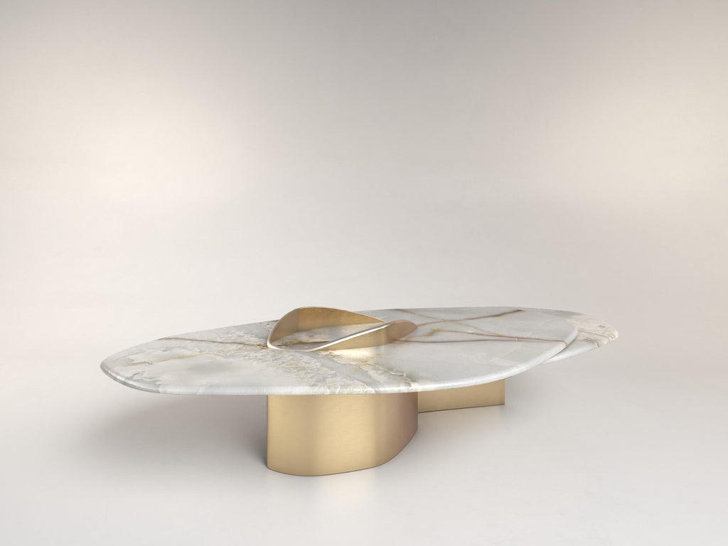 https://a.1stdibscdn.com/feline-vi-white-onyx-and-solid-brass-unique-coffee-table-by-grzegorz-majka-for-sale-picture-6/f_12192/f_448913421746481844908/04_GM_Feline_VI_master.jpg