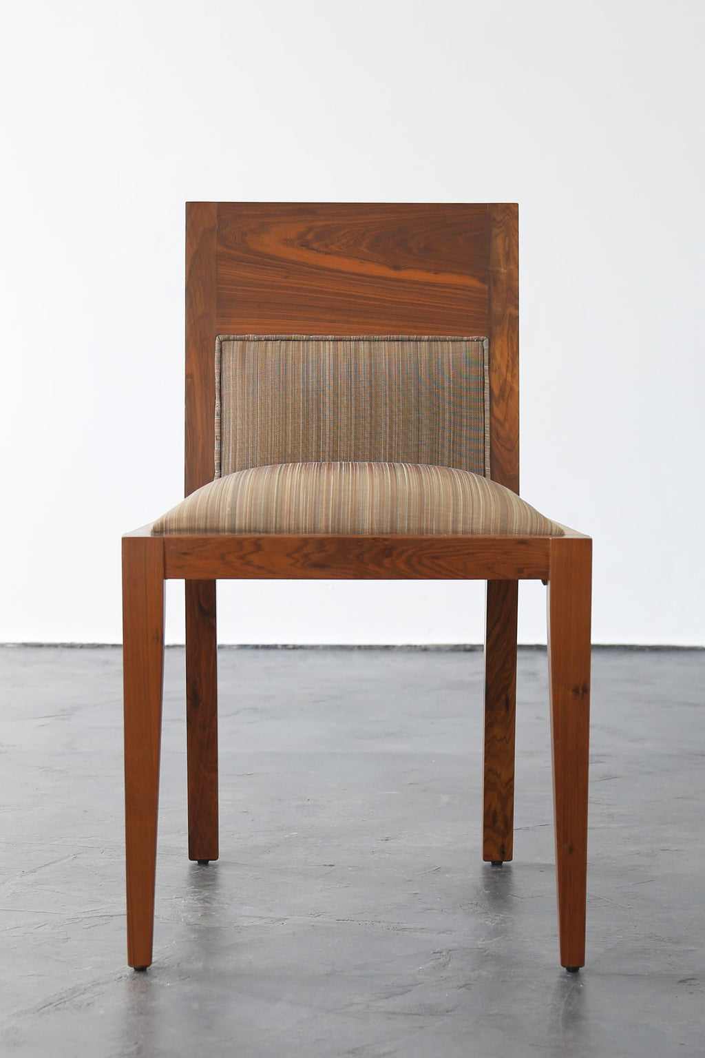 https://a.1stdibscdn.com/contemporary-upholstered-dining-chair-by-costantini-palermo-hollywood-in-stock-for-sale-picture-5/f_25173/f_133861311642790224832/04_Palermo_Hollywood_Chair_by_Costantini_master.jpg