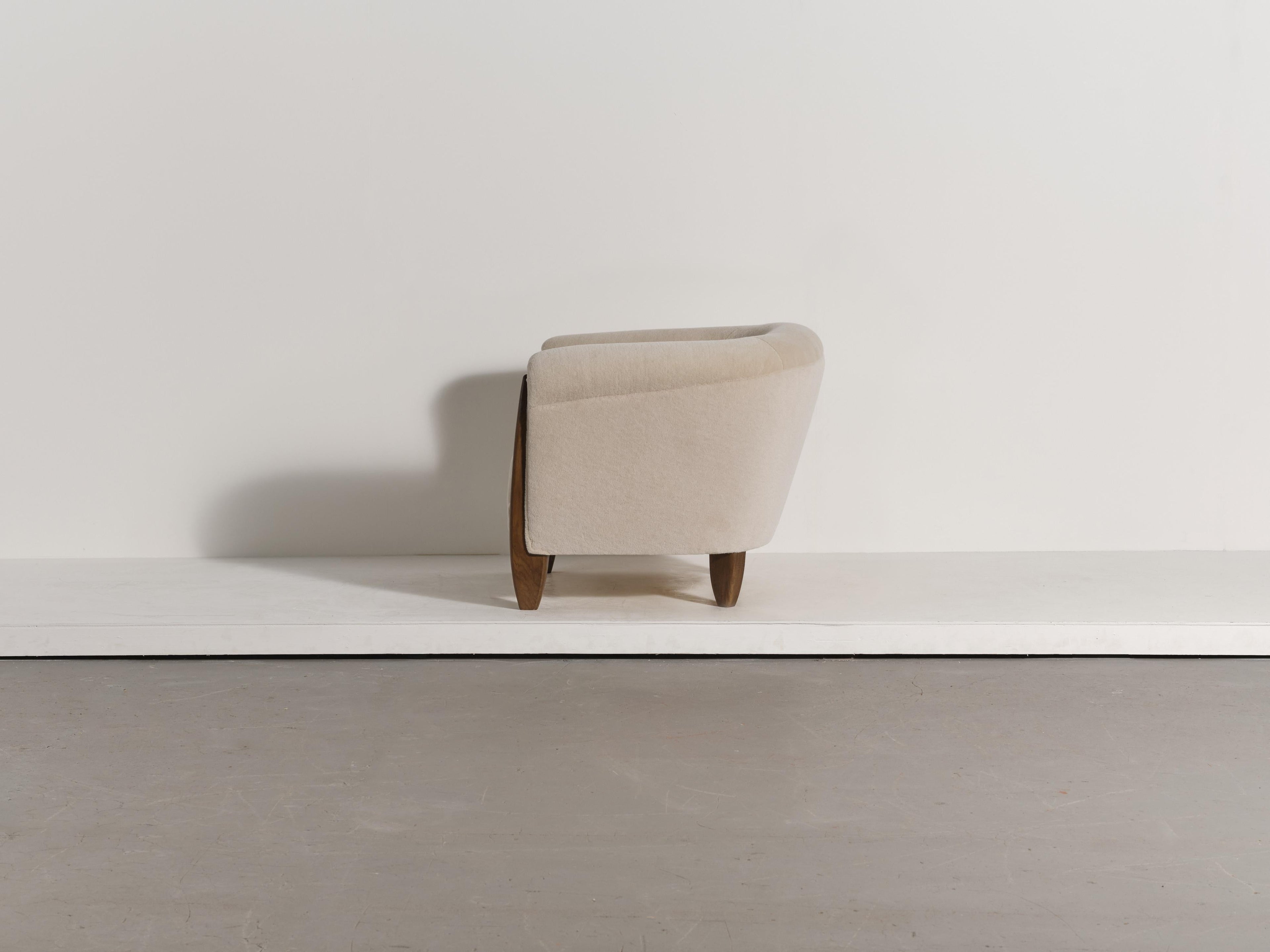 https://a.1stdibscdn.com/pair-of-sculptural-armchairs-solid-oak-and-pure-alpaca-upholstery-for-sale-picture-13/f_22593/f_477199921764169049364/04_Wonky_Stone_Alpaca_Pair_0178_11_7_master.jpg