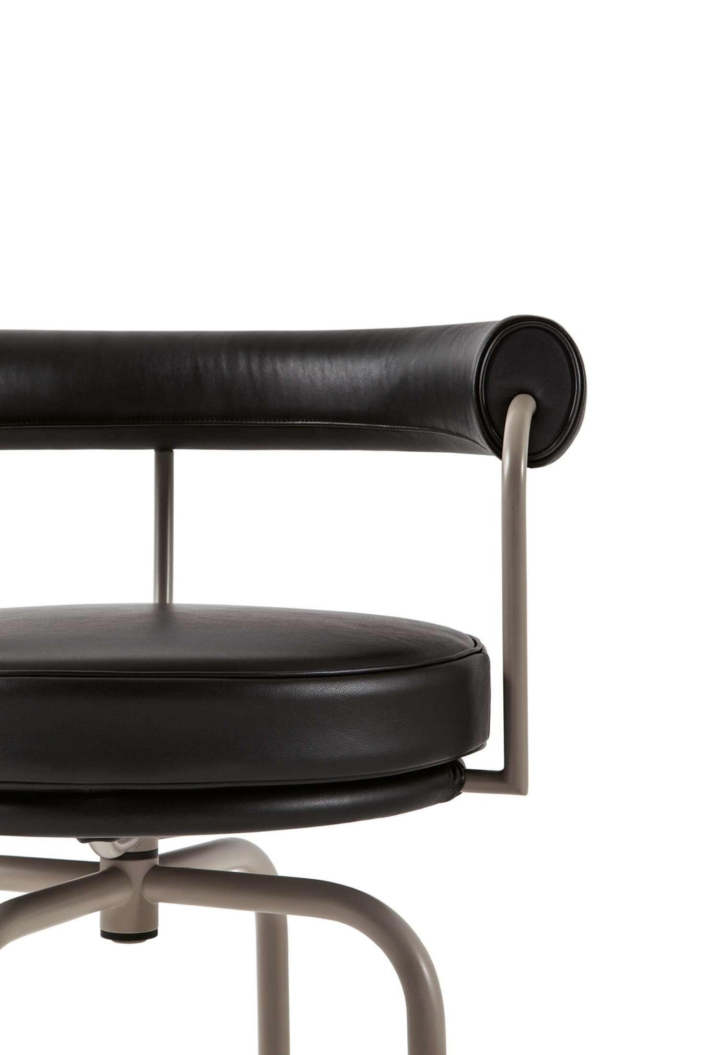 https://a.1stdibscdn.com/charlotte-perriand-lc7-chair-for-cassina-italy-2022-for-sale-picture-3/f_15912/f_296916721658498450577/04_dettagli_007_lc7_chiars_4_master.jpg
