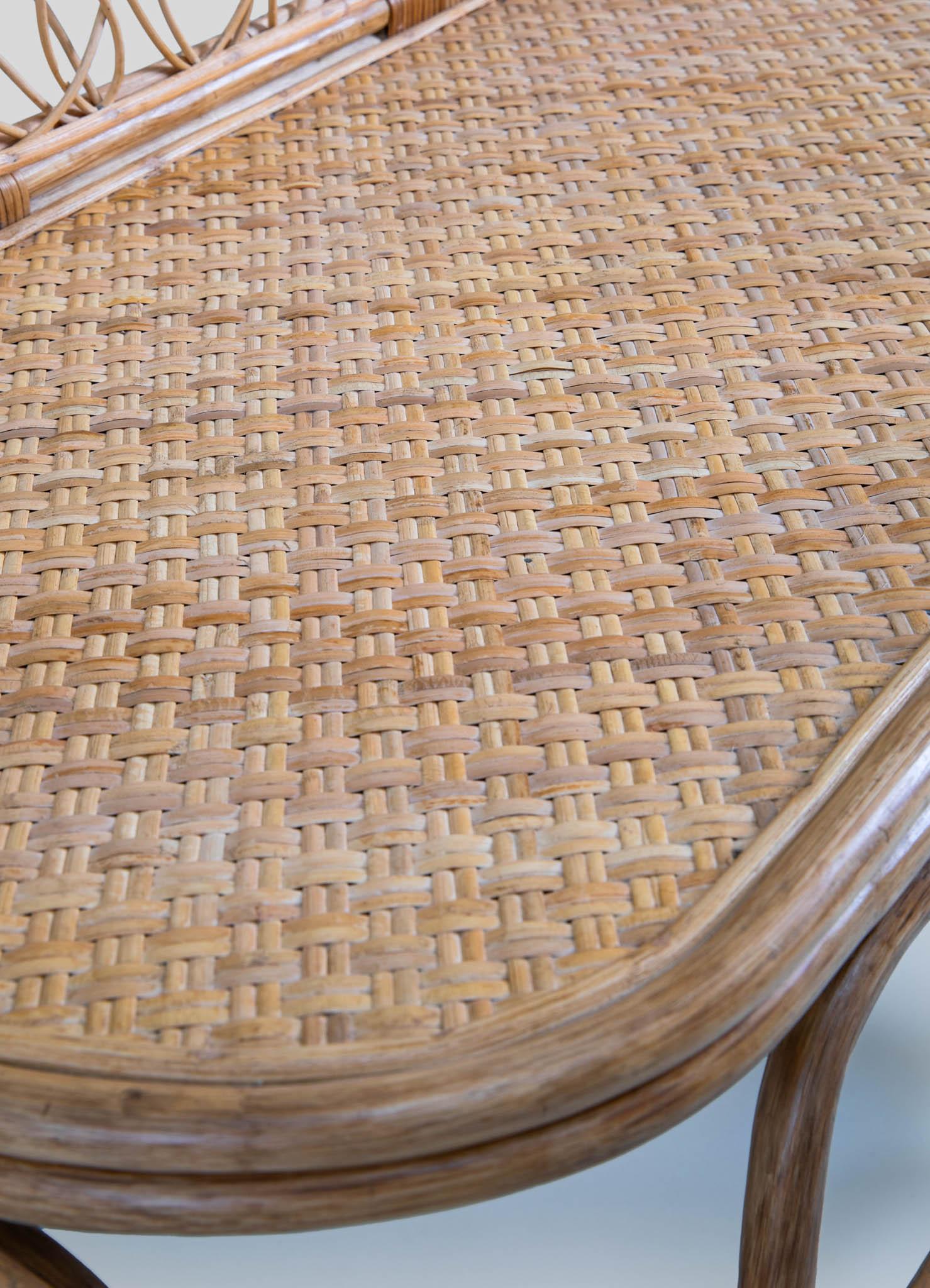 https://a.1stdibscdn.com/chakra-sofa-small-viya-by-vikram-goyal-for-sale-picture-5/f_89622/f_422059621730976946523/04_master.jpg