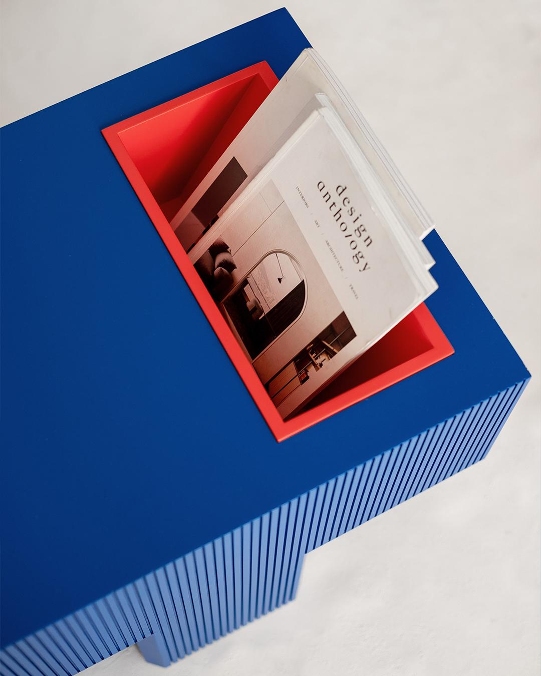 https://a.1stdibscdn.com/lego-bench-with-a-storage-slot-blue-for-sale-picture-4/f_68572/f_304087321744878670710/04_master.JPG