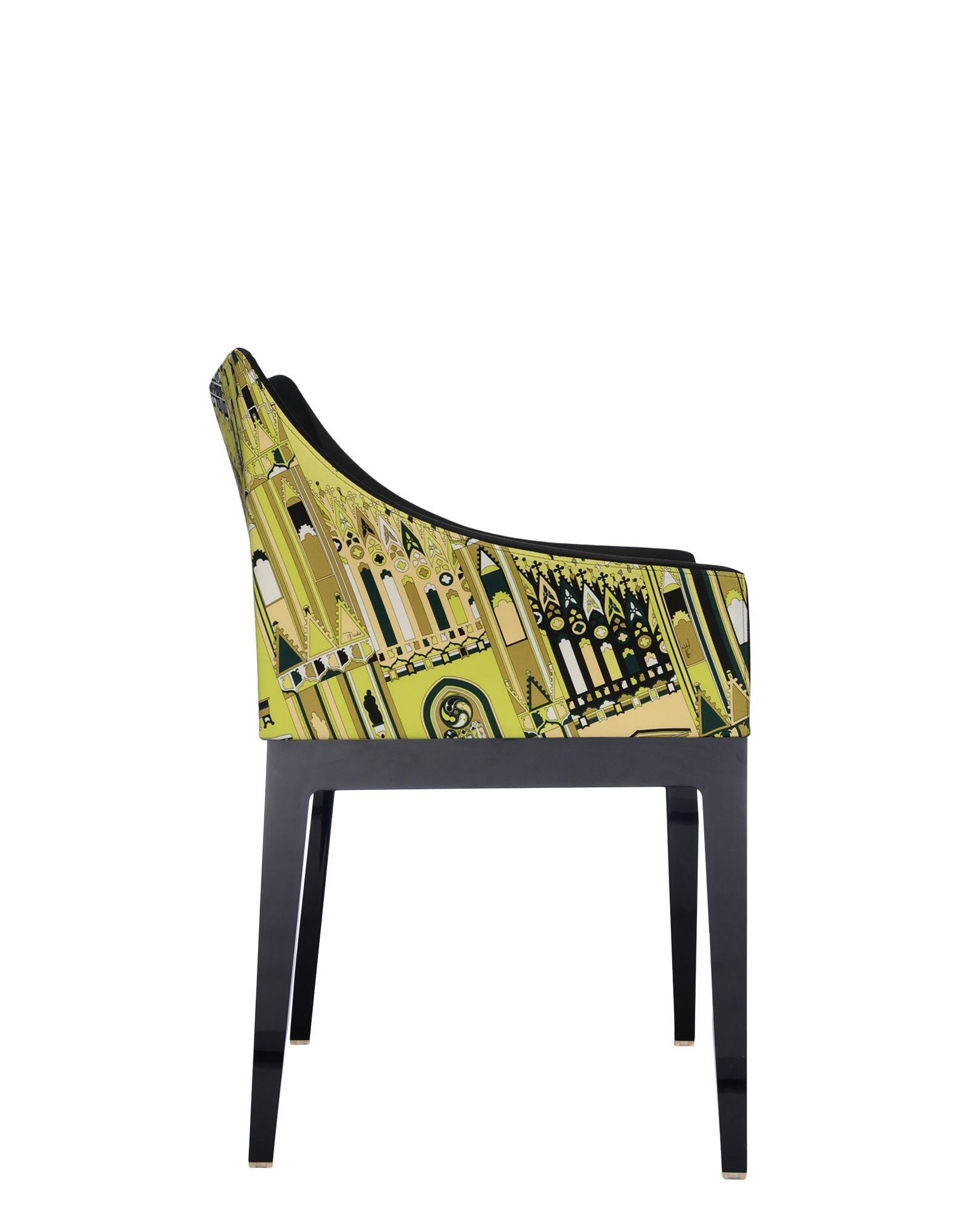 https://a.1stdibscdn.com/kartell-madame-chair-in-new-york-print-by-philippe-starck-in-milan-black-for-sale-picture-3/f_45362/f_243486521624982940345/05838MI_3_master.jpg