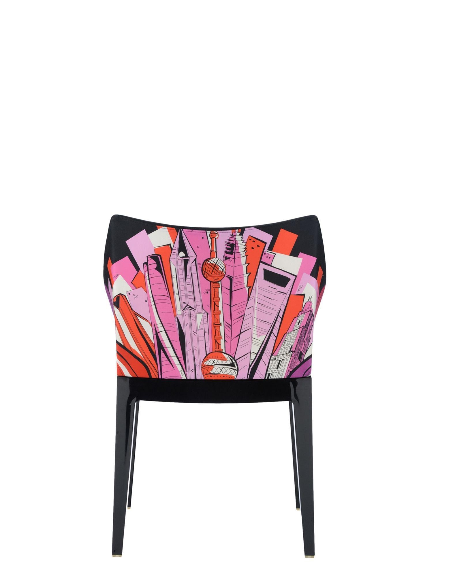 https://a.1stdibscdn.com/kartell-madame-chair-in-new-york-print-by-philippe-starck-in-shanghai-black-for-sale-picture-4/f_45362/f_243484521624981812916/05838SH_4_master.jpg