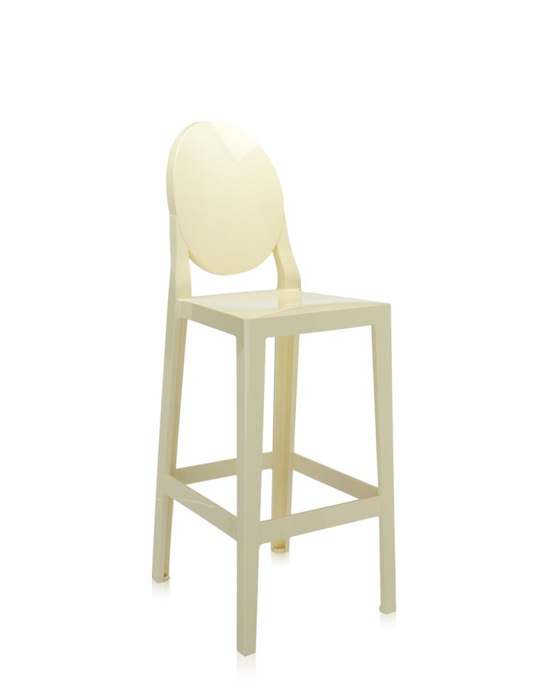 https://a.1stdibscdn.com/set-of-2-kartell-one-more-square-bar-stools-in-yellow-by-philippe-starck-for-sale-picture-2/f_45362/f_241437821623524494662/05891G1_2_master.jpg?width=768