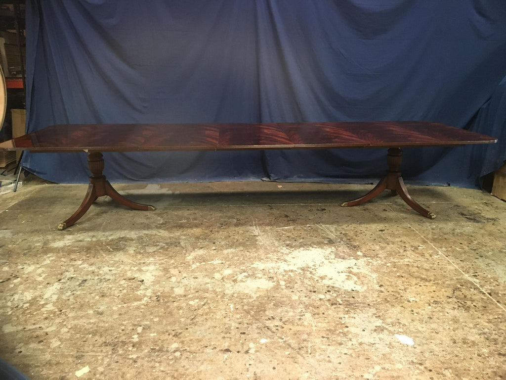 https://a.1stdibscdn.com/custom-large-crotch-mahogany-georgian-style-dining-table-by-leighton-hall-for-sale-picture-10/f_44162/f_152993411561984734844/05E6DB5A_6DA6_424D_BEDF_2213CF0AD145_master.jpeg