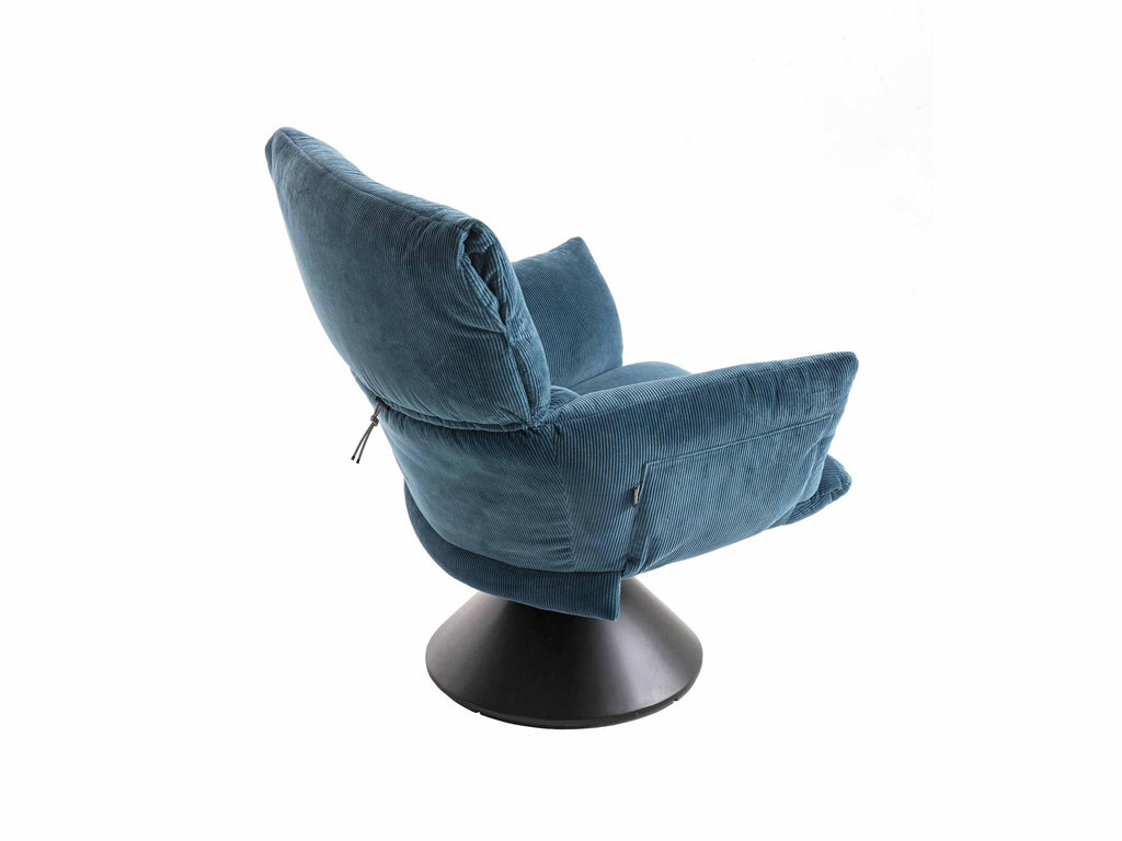 https://a.1stdibscdn.com/ludo-lounge-armchair-with-conical-base-by-patricia-urquiola-for-cappellini-for-sale-picture-6/f_16392/f_491423821773064625179/05_ludo_lounge_master.jpg