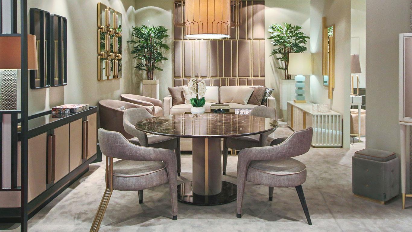 https://a.1stdibscdn.com/invicta-dining-chair-with-one-back-foot-in-wood-and-piping-details-for-sale-picture-7/f_52952/f_193138621592908733877/05_master.jpg