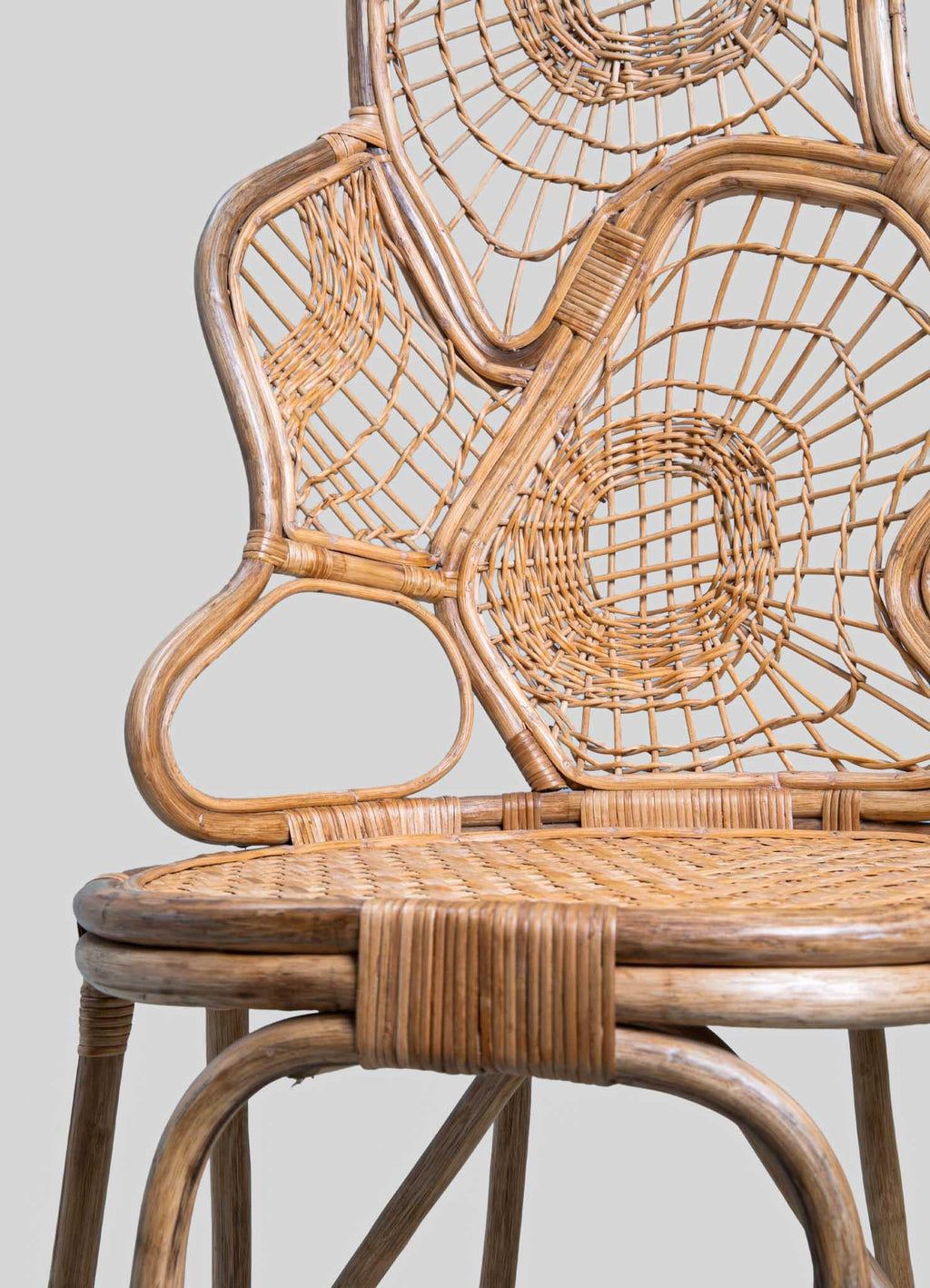 https://a.1stdibscdn.com/chakra-chair-tall-viya-by-vikram-goyal-for-sale-picture-6/f_89622/f_422056021730975419902/05_master.jpg