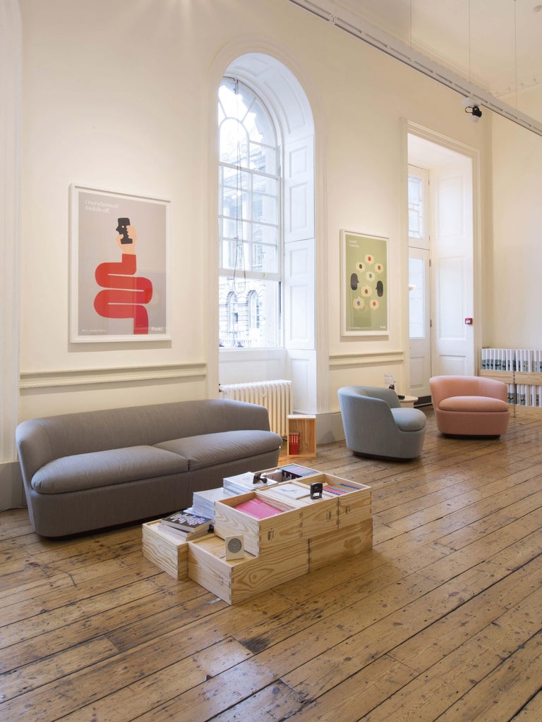https://a.1stdibscdn.com/orla-small-sofa-by-jasper-morrison-for-cappellini-for-sale-picture-7/f_16392/f_491440621773070286022/05_orla_sofa_master.jpg?width=768