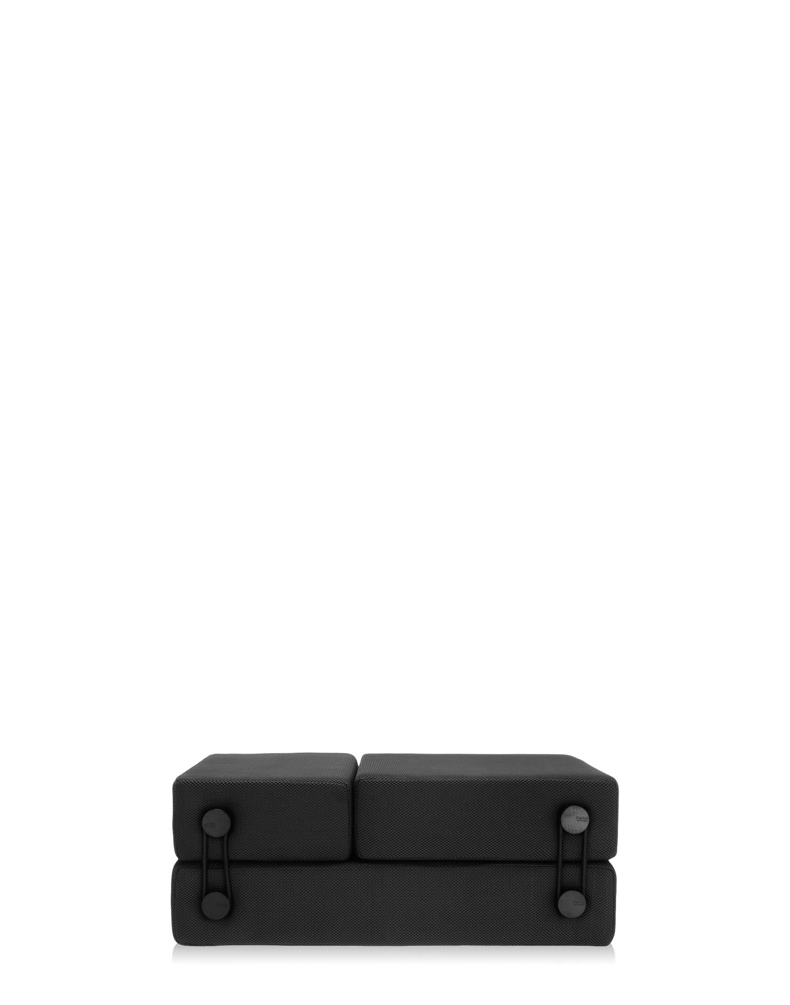 https://a.1stdibscdn.com/kartell-trix-sofa-bed-by-piero-lissoni-in-black-for-sale-picture-4/f_45362/1626098157705/0602509_4_master.JPG