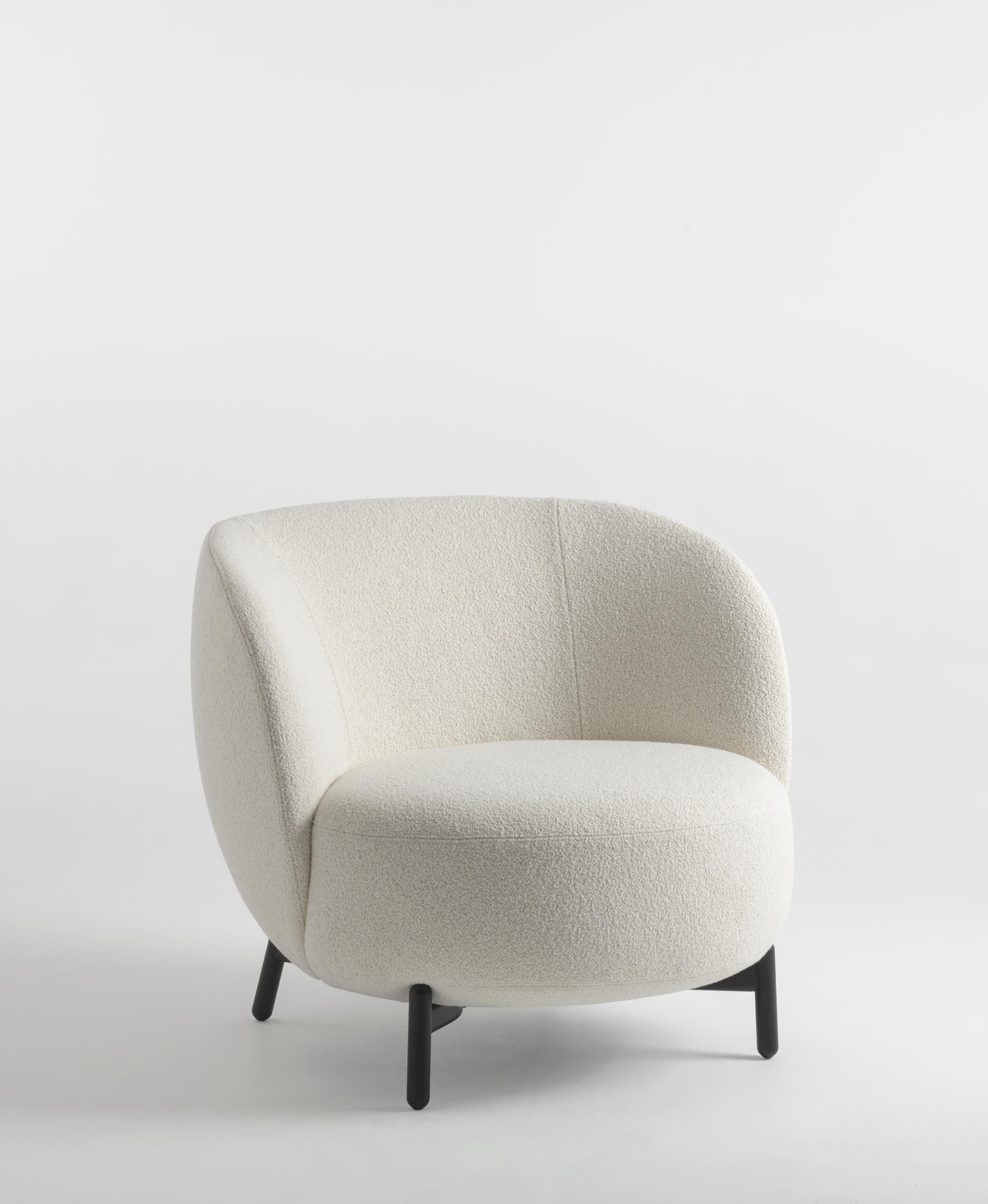 https://a.1stdibscdn.com/kartell-lunam-pouf-orsetto-by-patricia-urquiola-for-sale-picture-13/f_45362/f_328703521676900602564/06245N1_master.jpg