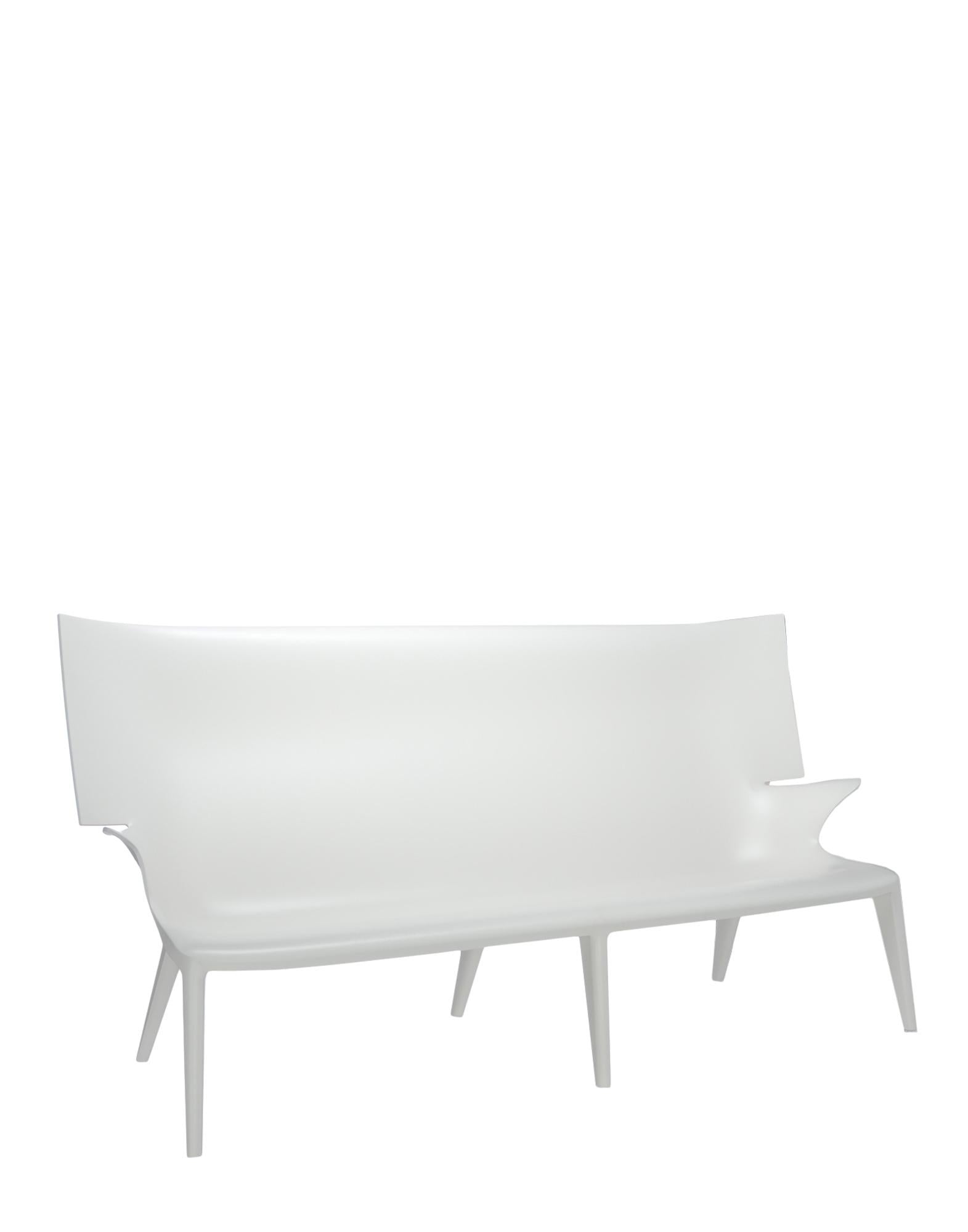 https://a.1stdibscdn.com/kartell-uncle-jack-sofa-in-white-by-philippe-starck-for-sale-picture-2/f_45362/f_242449321624280595562/0640003_2_master.jpg